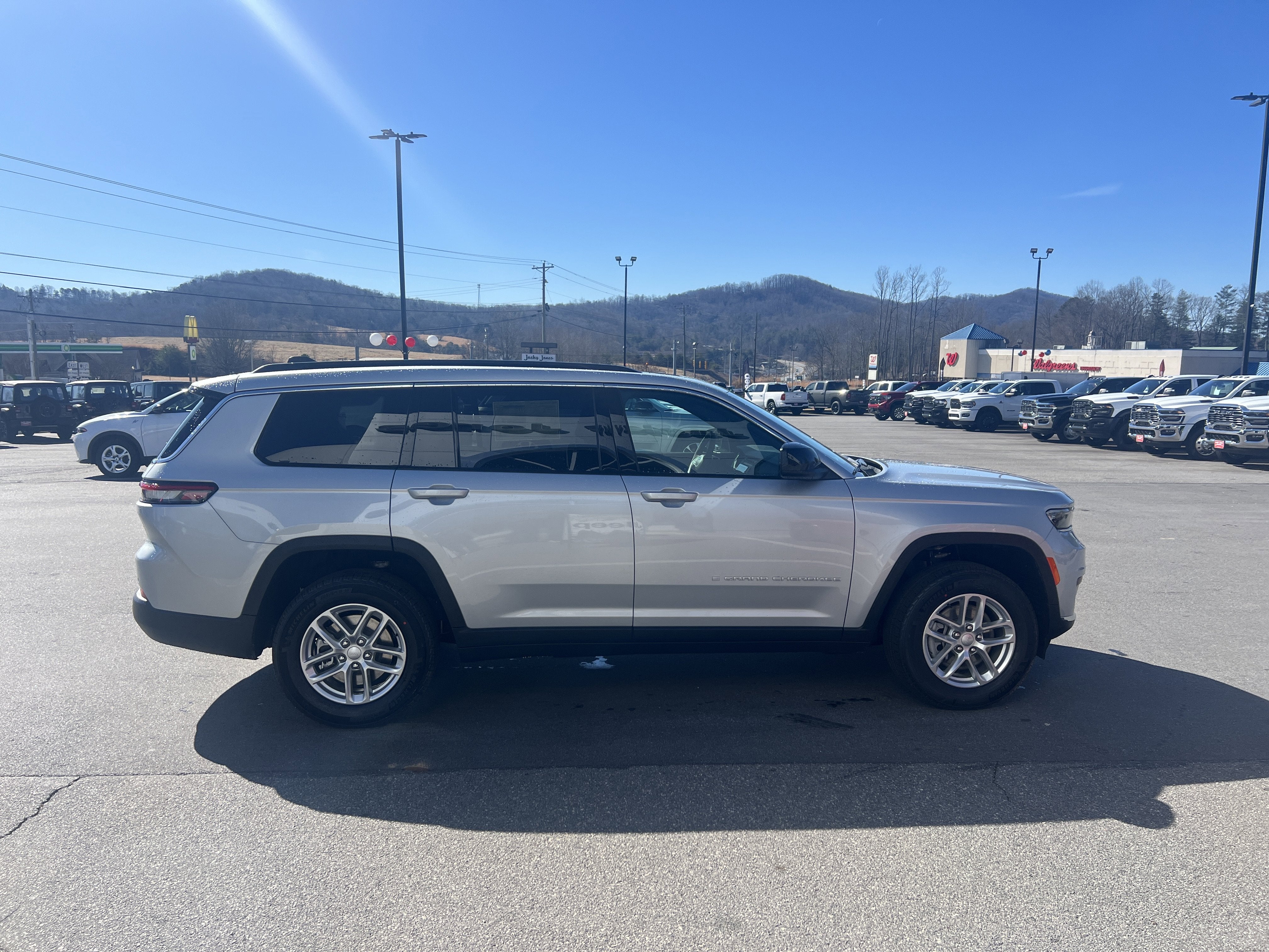 2026 Jeep Grand Cherokee L Laredo X