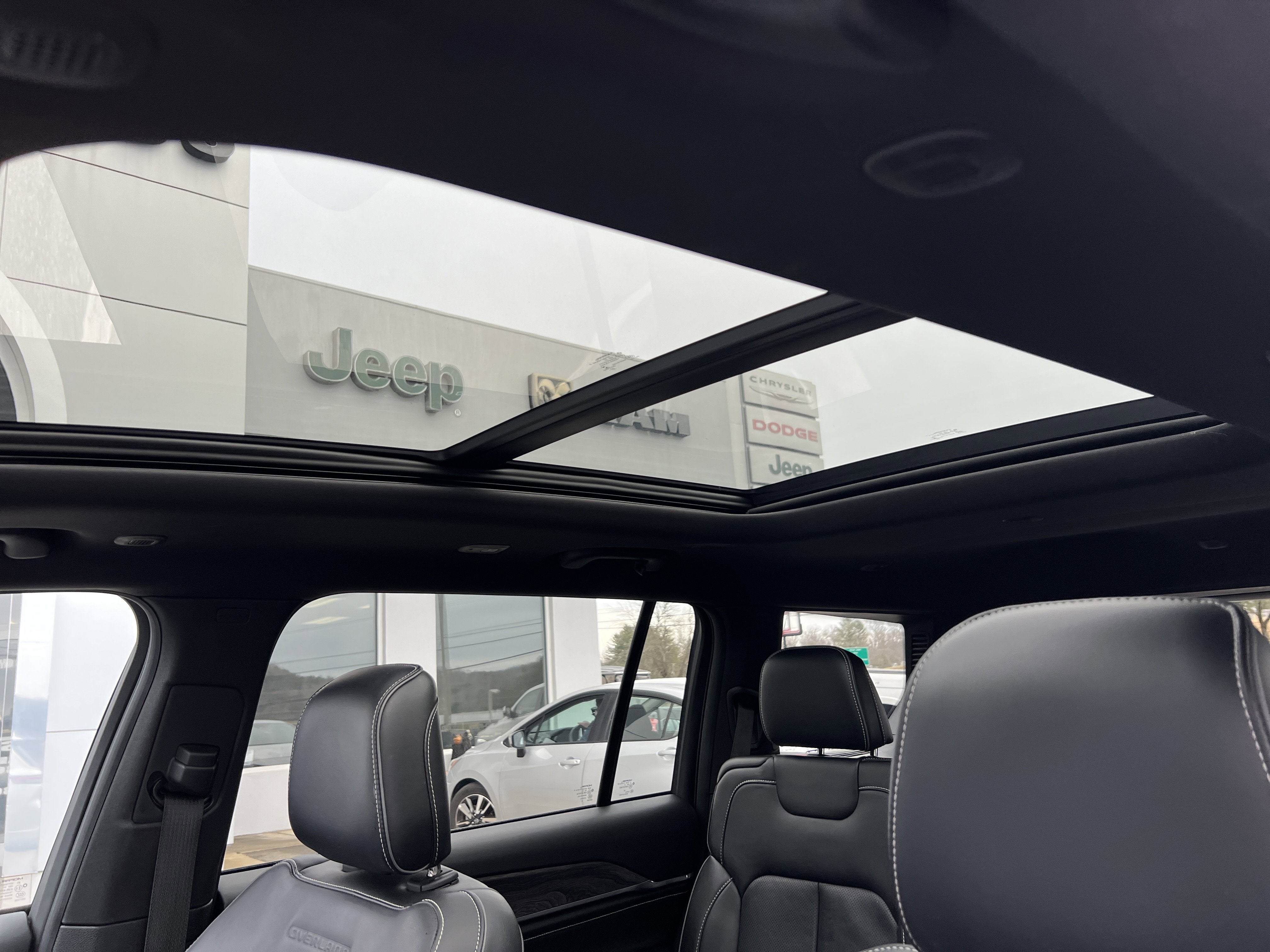 2023 Jeep Grand Cherokee L Overland