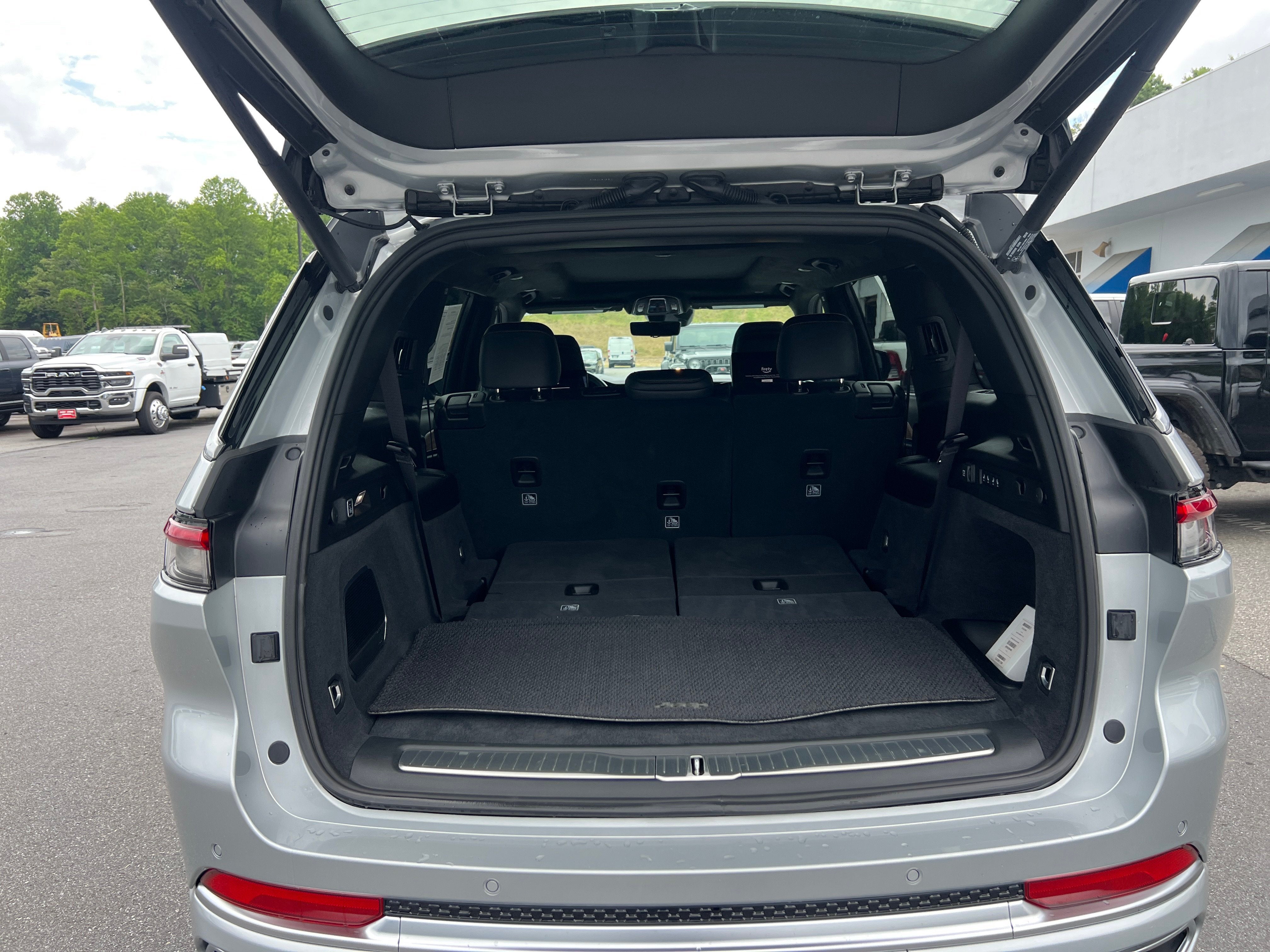 2025 Jeep Grand Cherokee L Summit Reserve