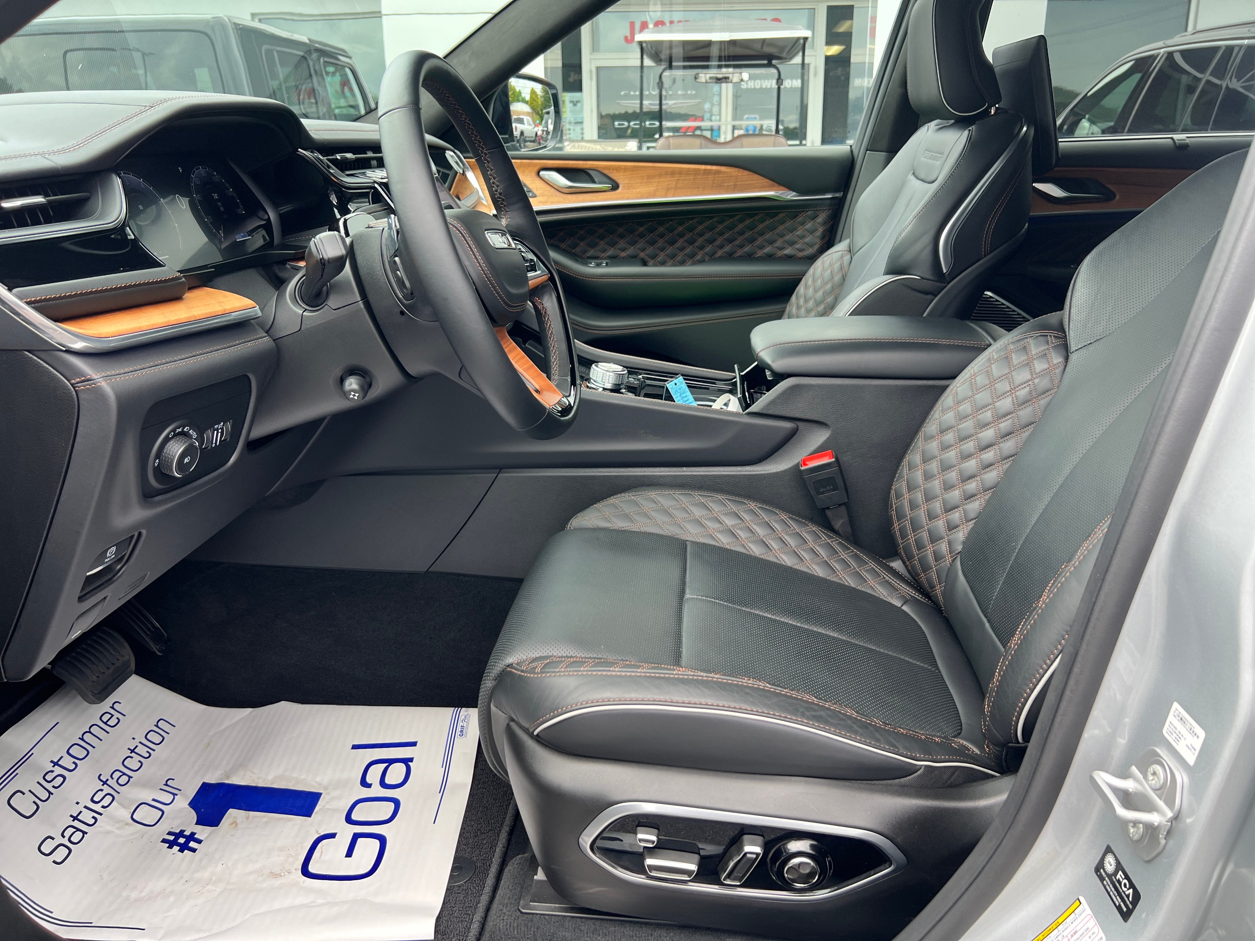 2025 Jeep Grand Cherokee L Summit Reserve