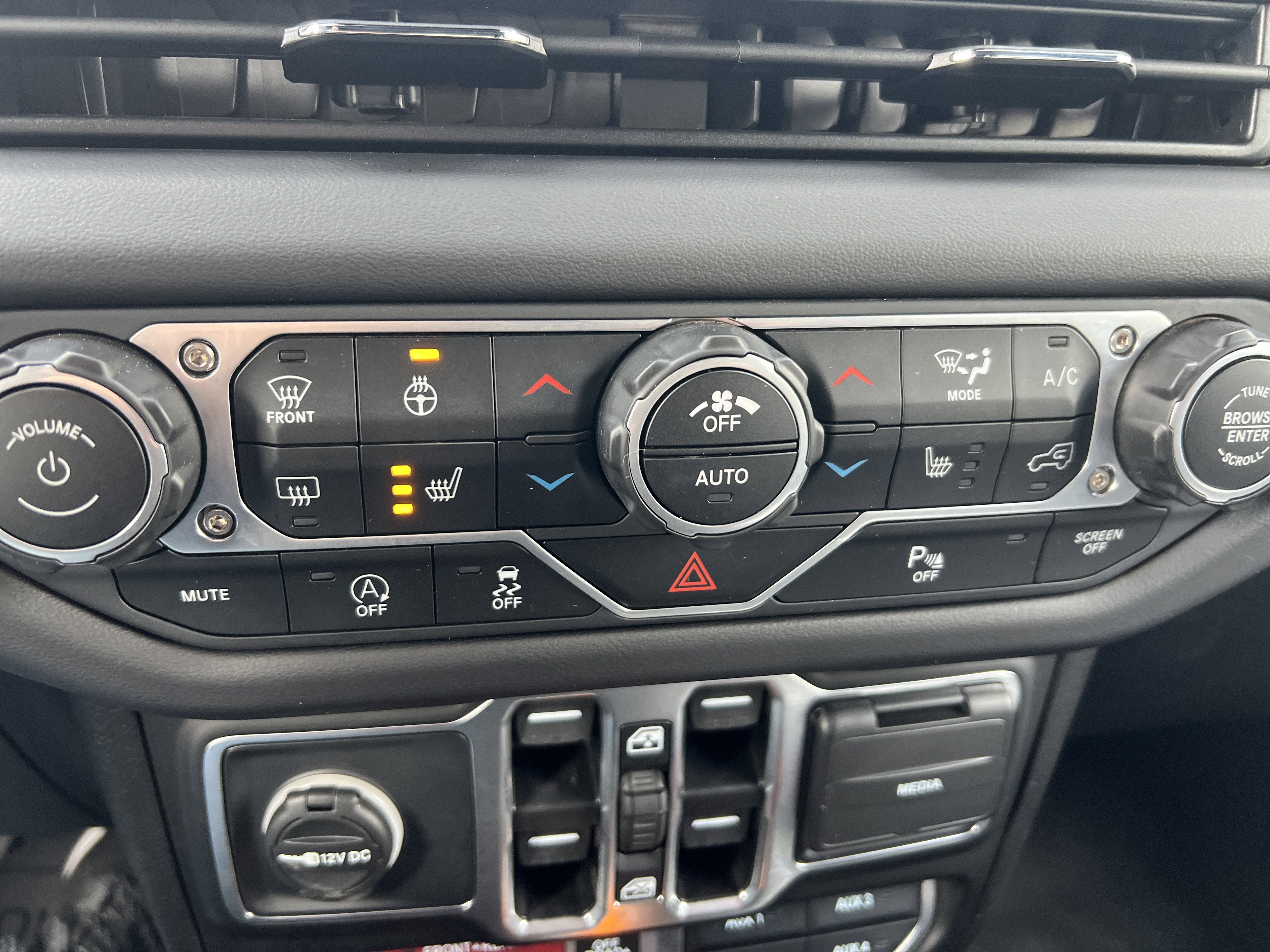 2025 Jeep Wrangler Rubicon X