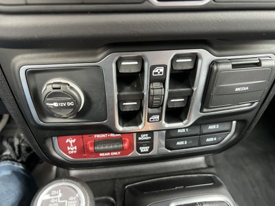 2025 Jeep Wrangler Rubicon X