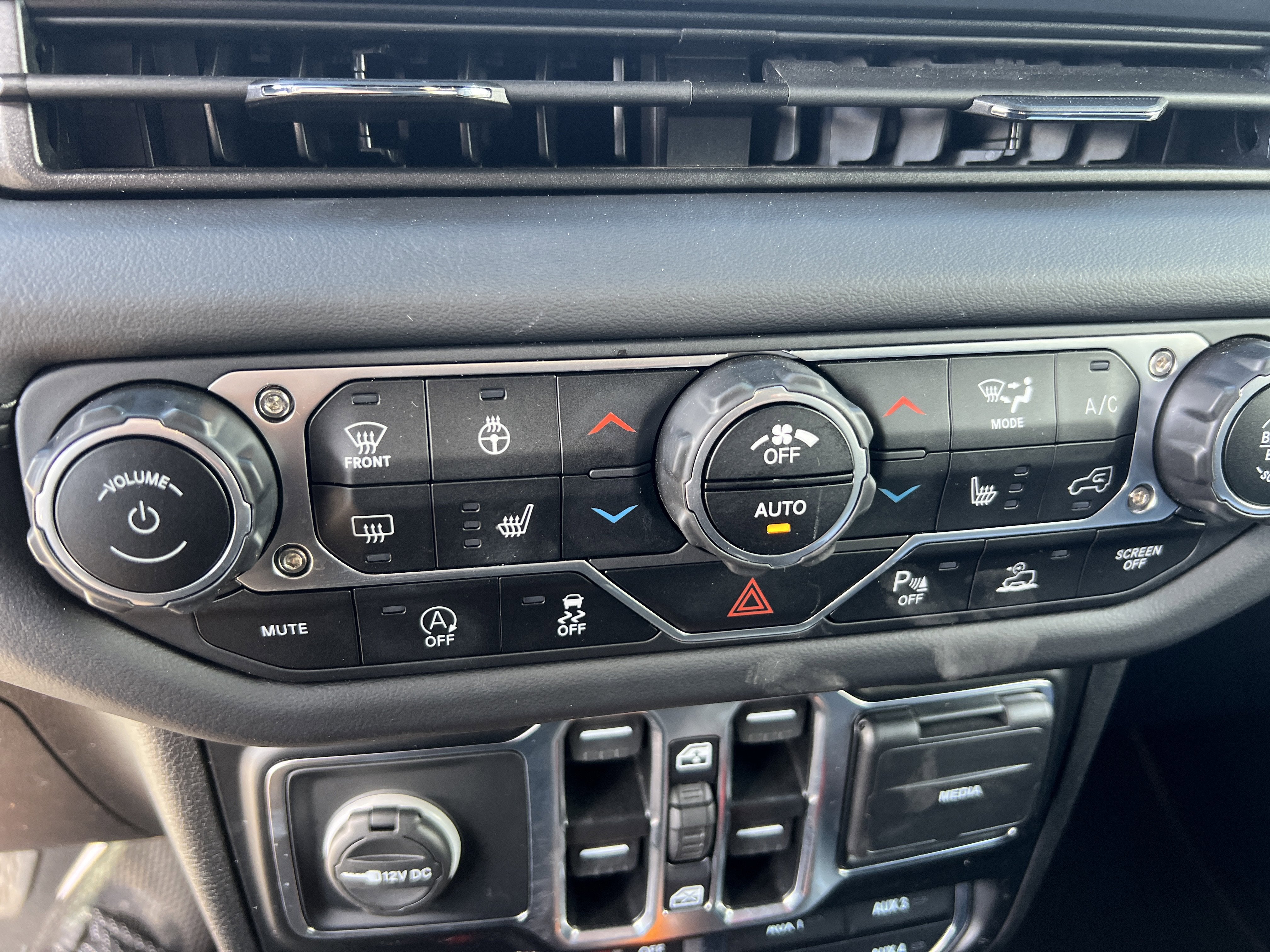 2024 Jeep Wrangler Rubicon X