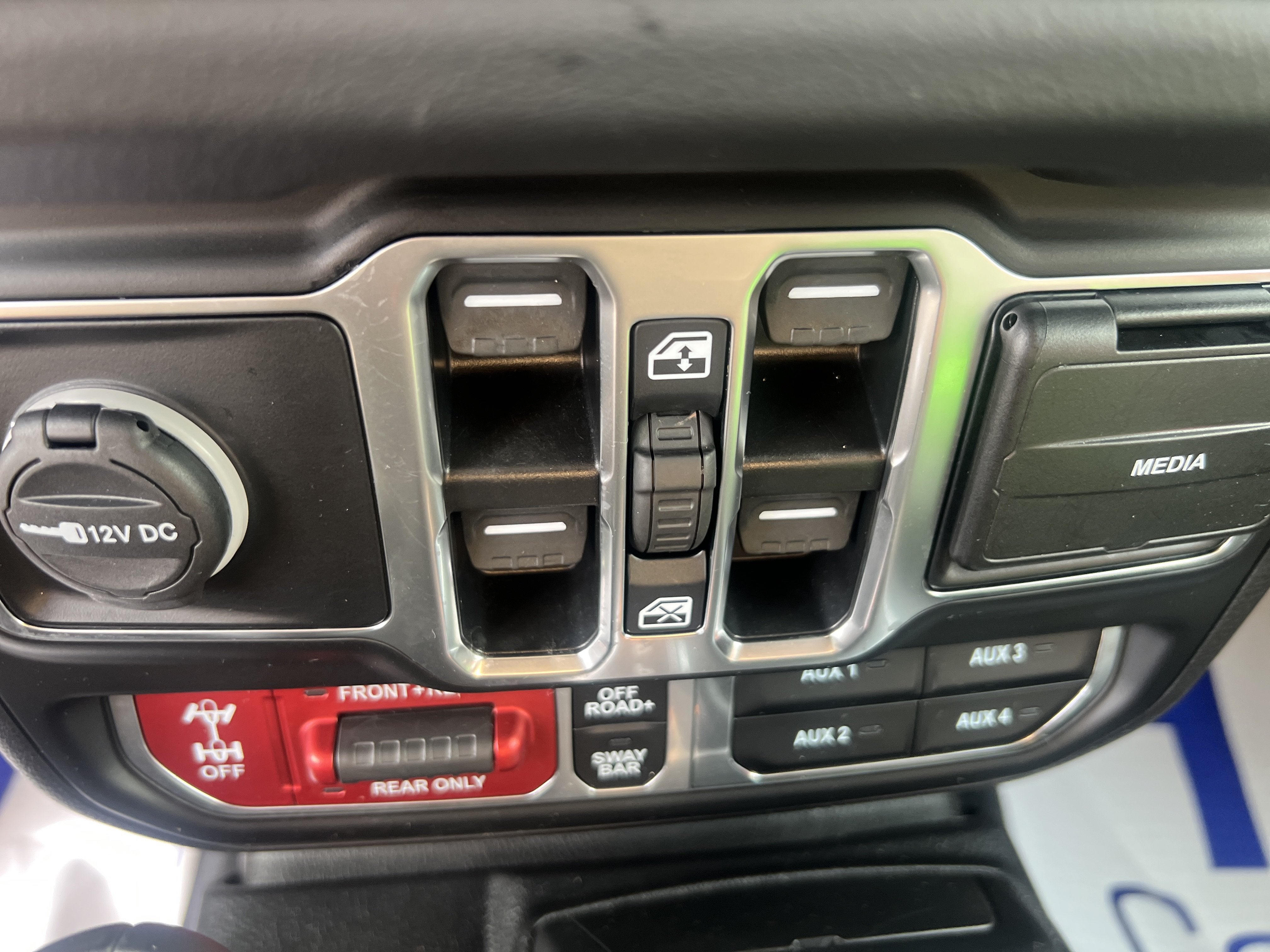 2025 Jeep Wrangler Rubicon X
