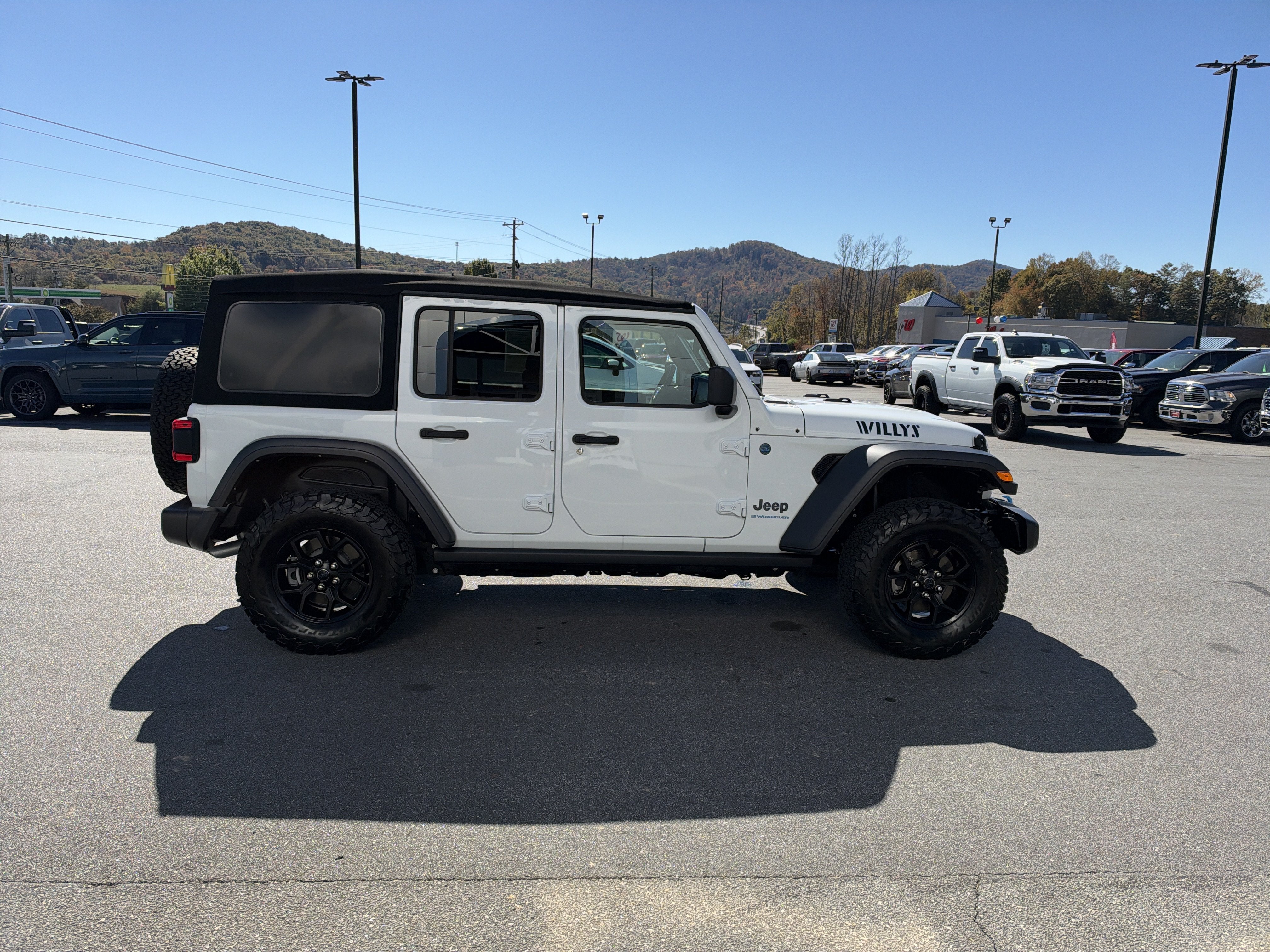 2024 Jeep Wrangler 4xe Willys