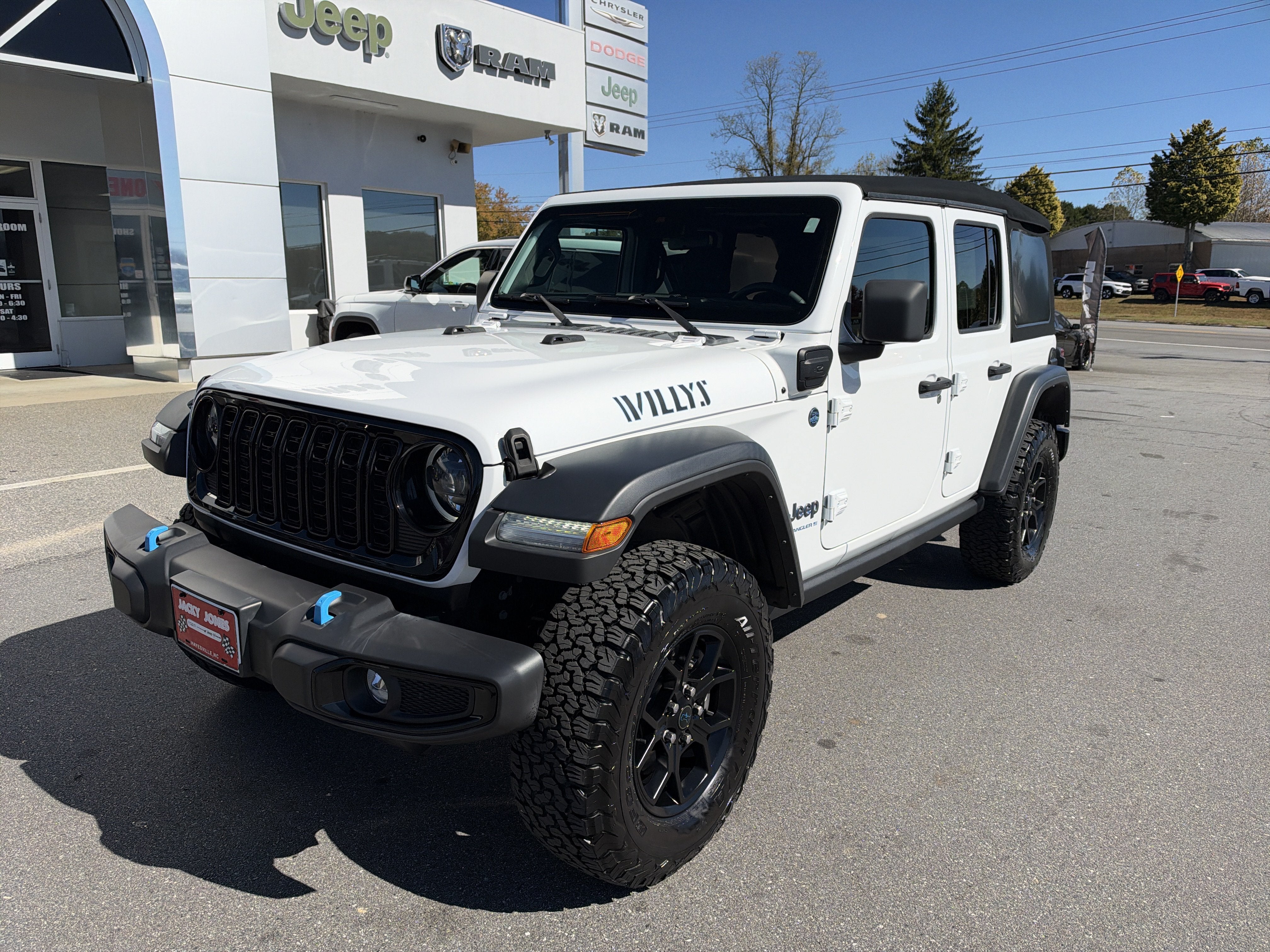 2024 Jeep Wrangler 4xe Willys