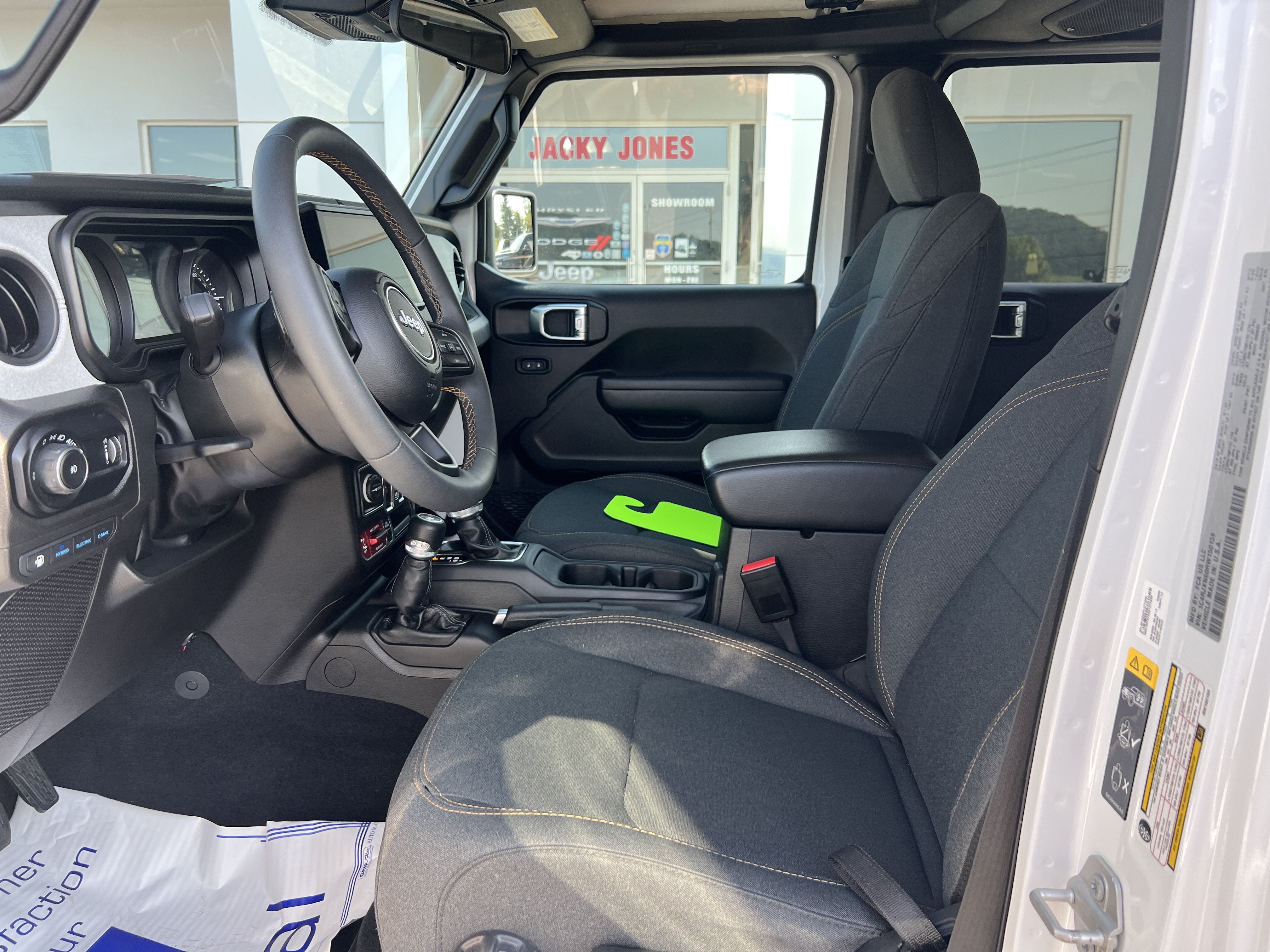 2024 Jeep Wrangler 4xe Willys