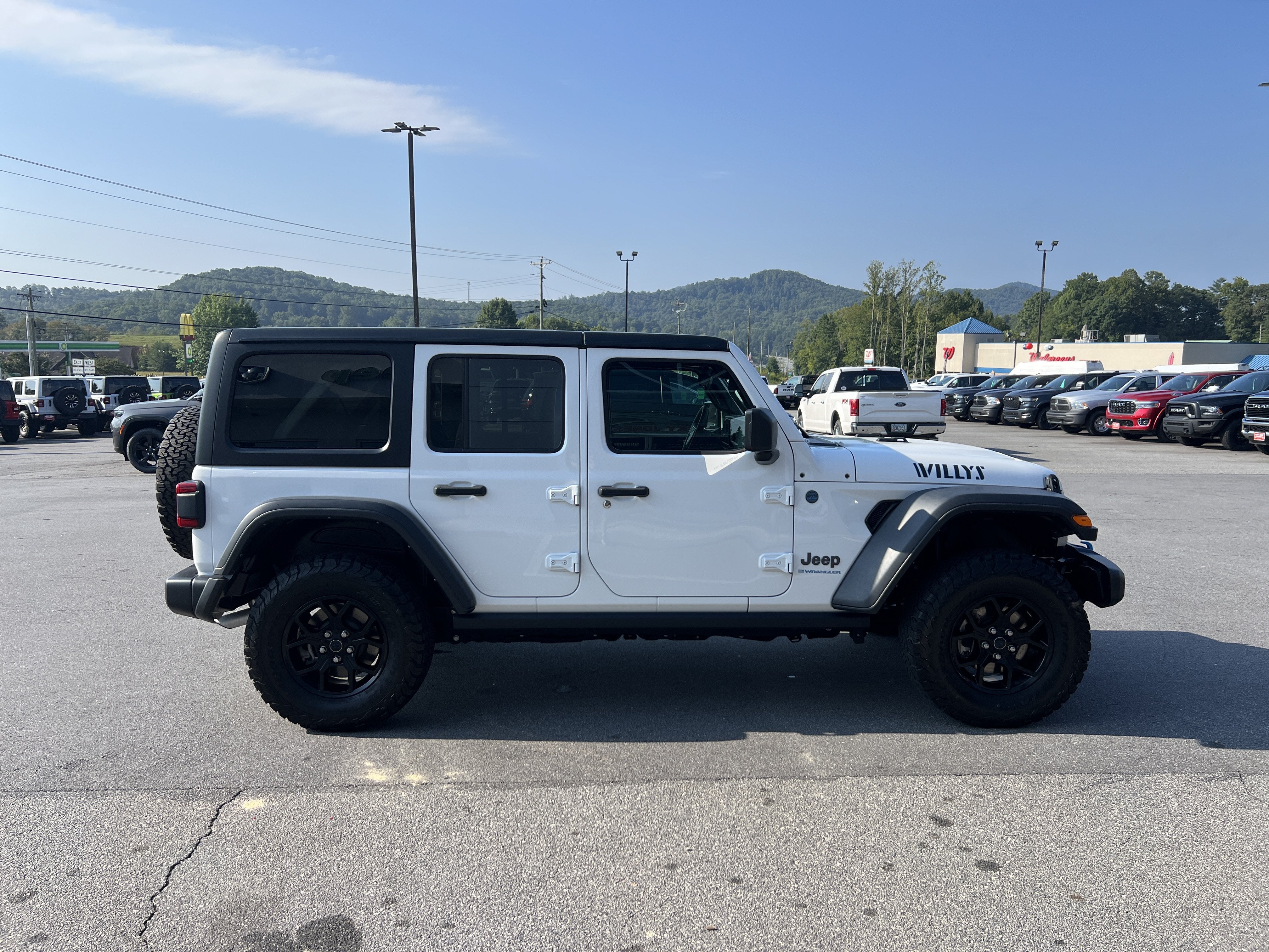 2024 Jeep Wrangler 4xe Willys