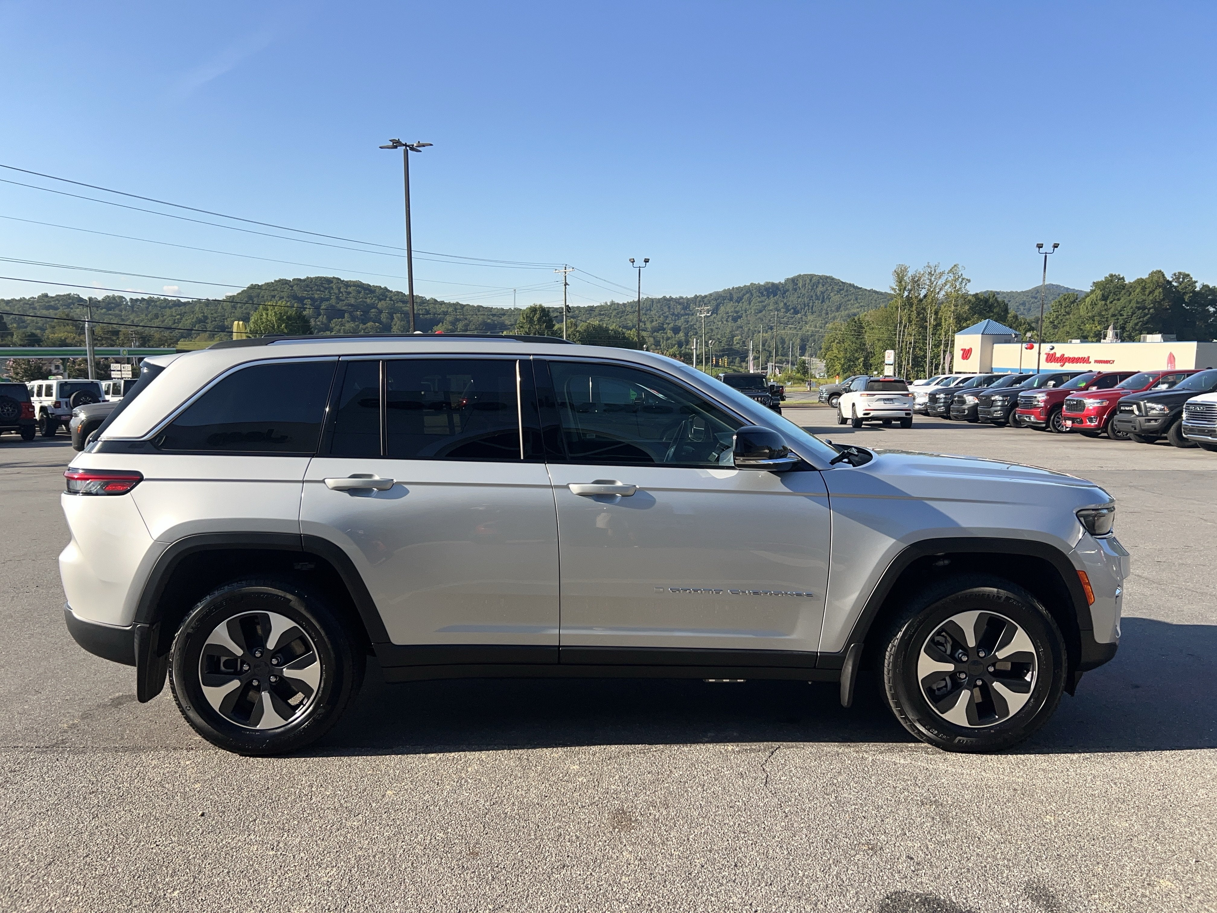 2024 Jeep Grand Cherokee 4xe 4x4