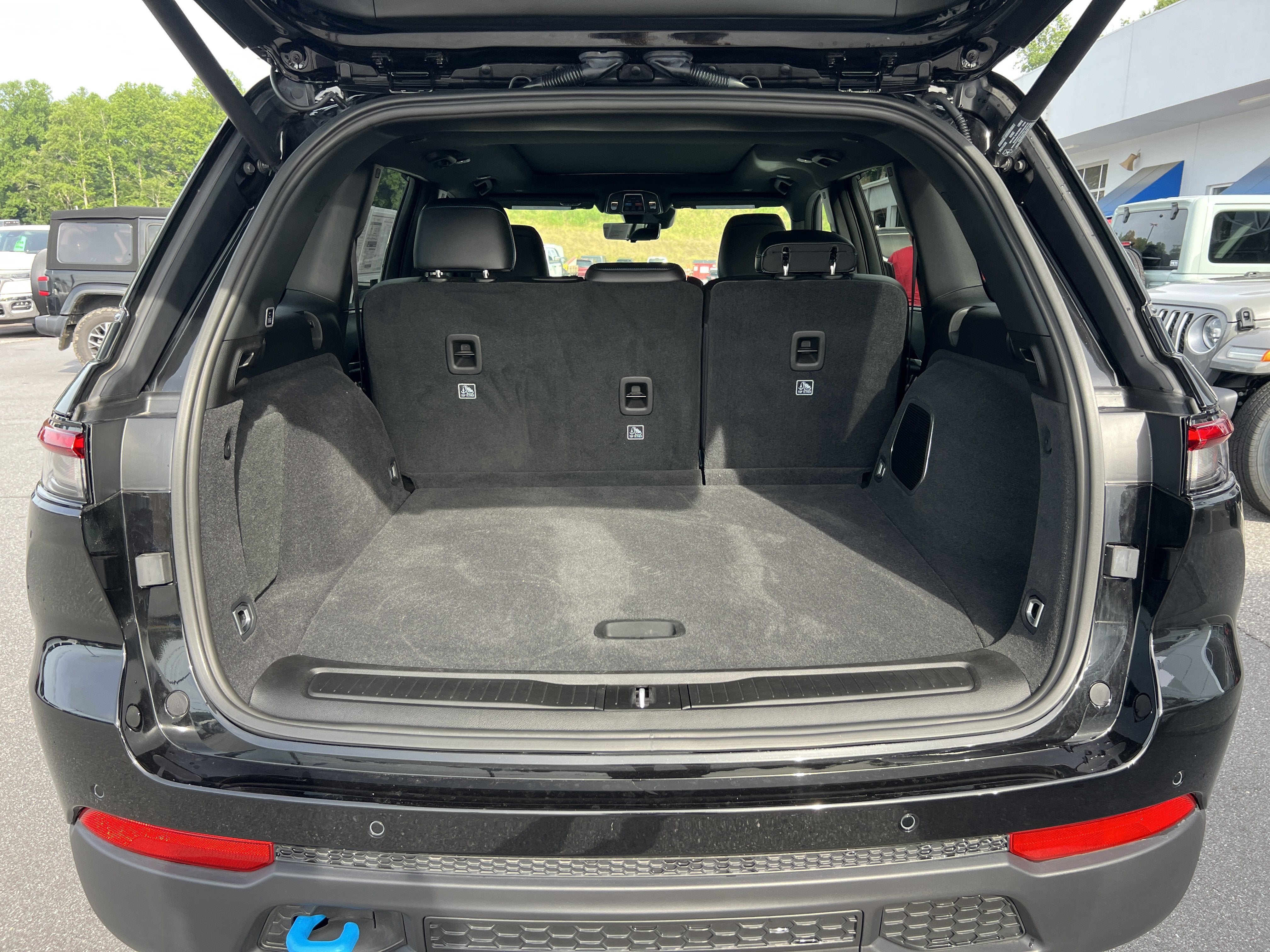 2025 Jeep Grand Cherokee 4xe Trailhawk