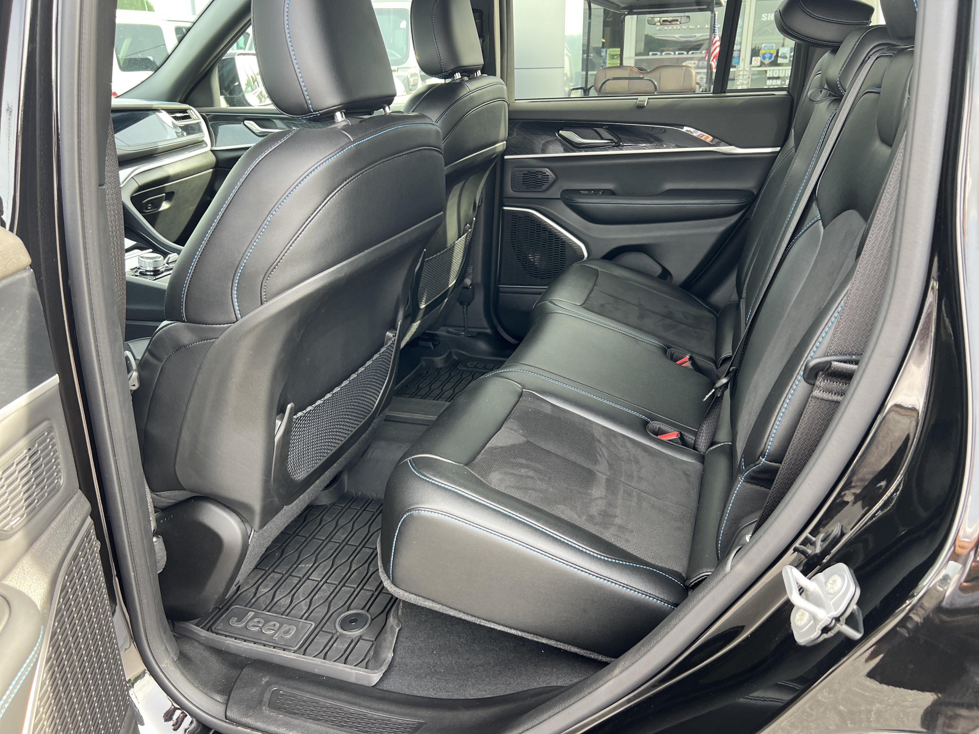 2025 Jeep Grand Cherokee 4xe Trailhawk