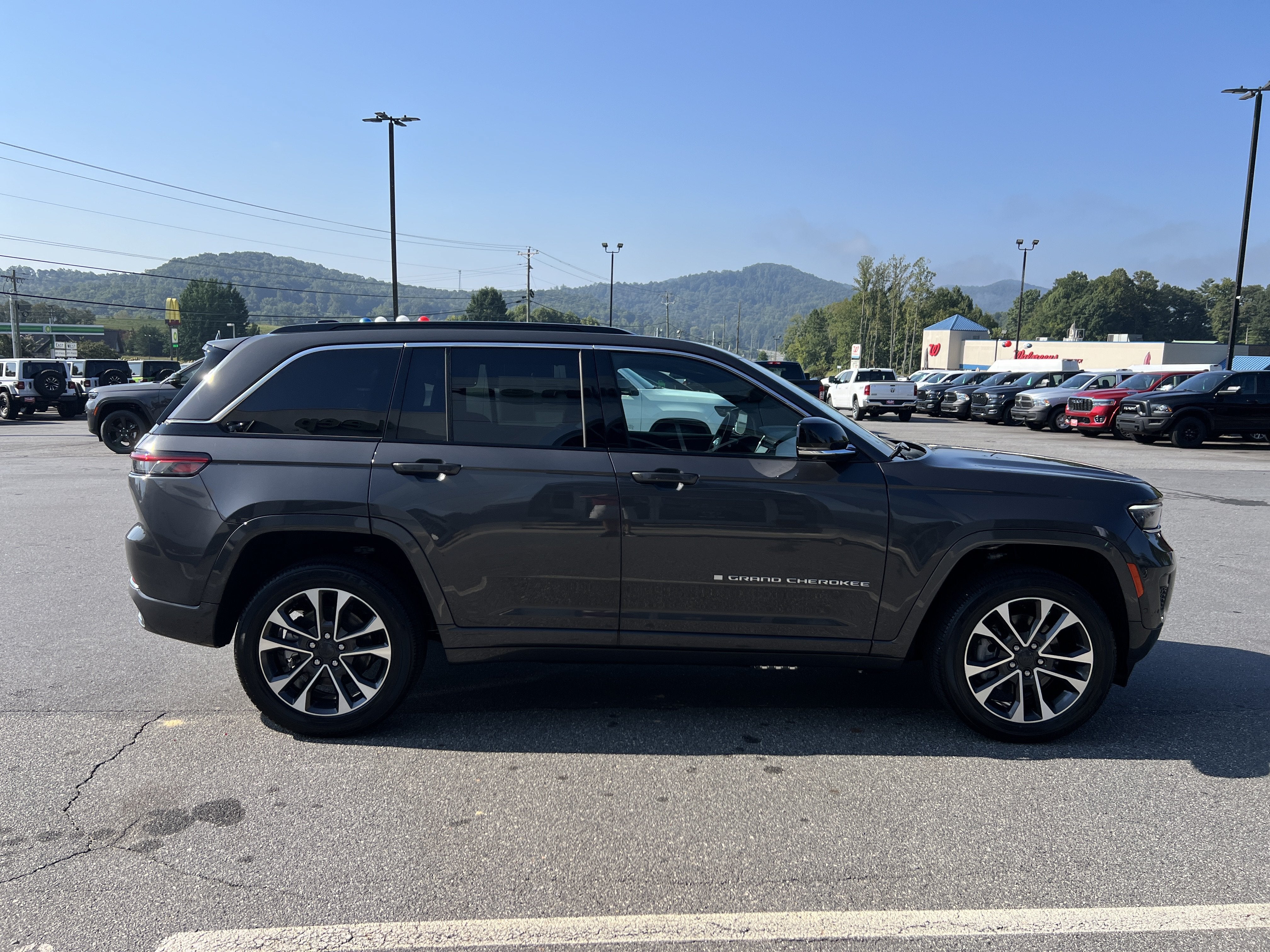 2024 Jeep Grand Cherokee 4xe Overland