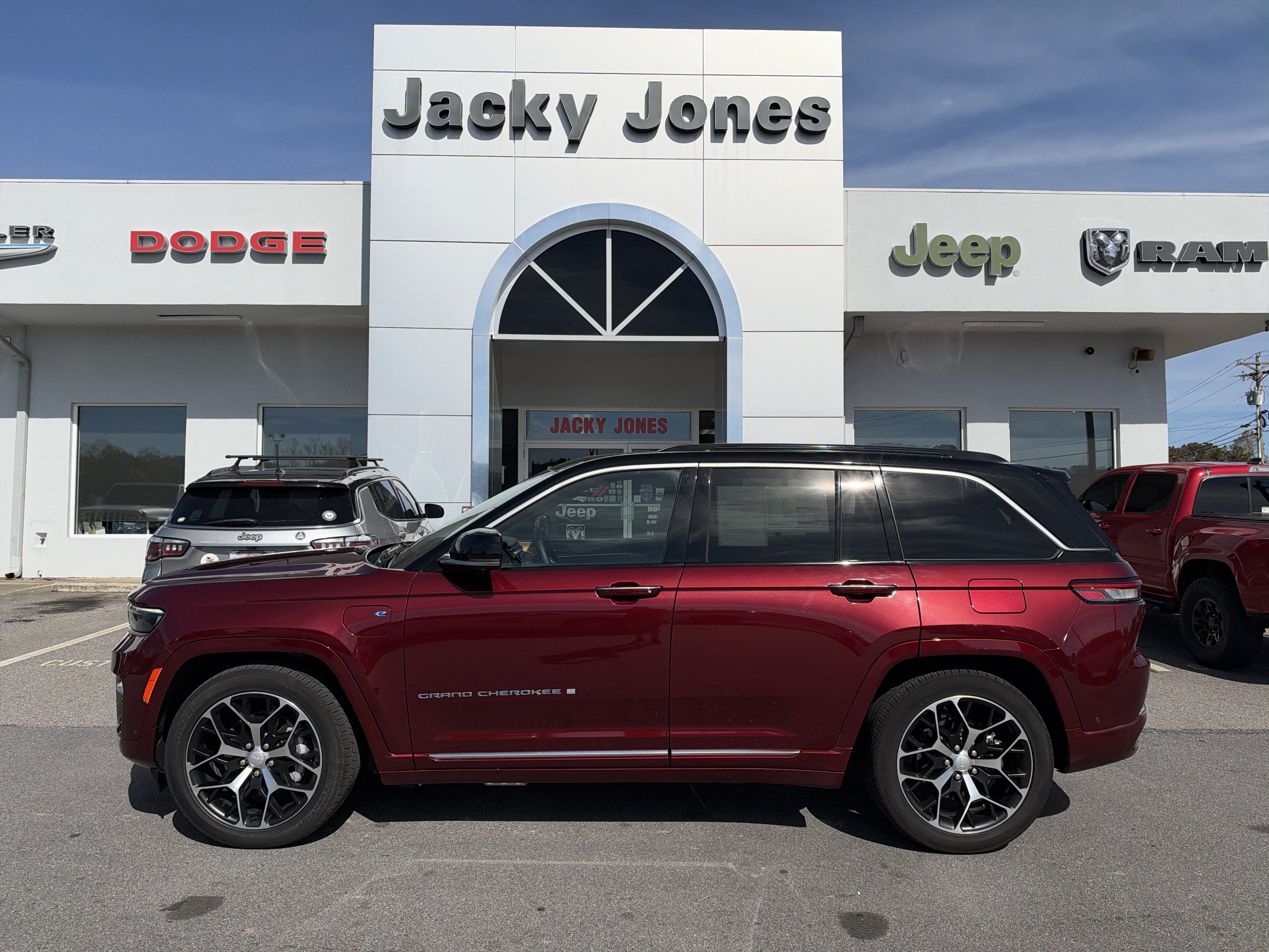 2024 Jeep Grand Cherokee 4xe Summit Reserve