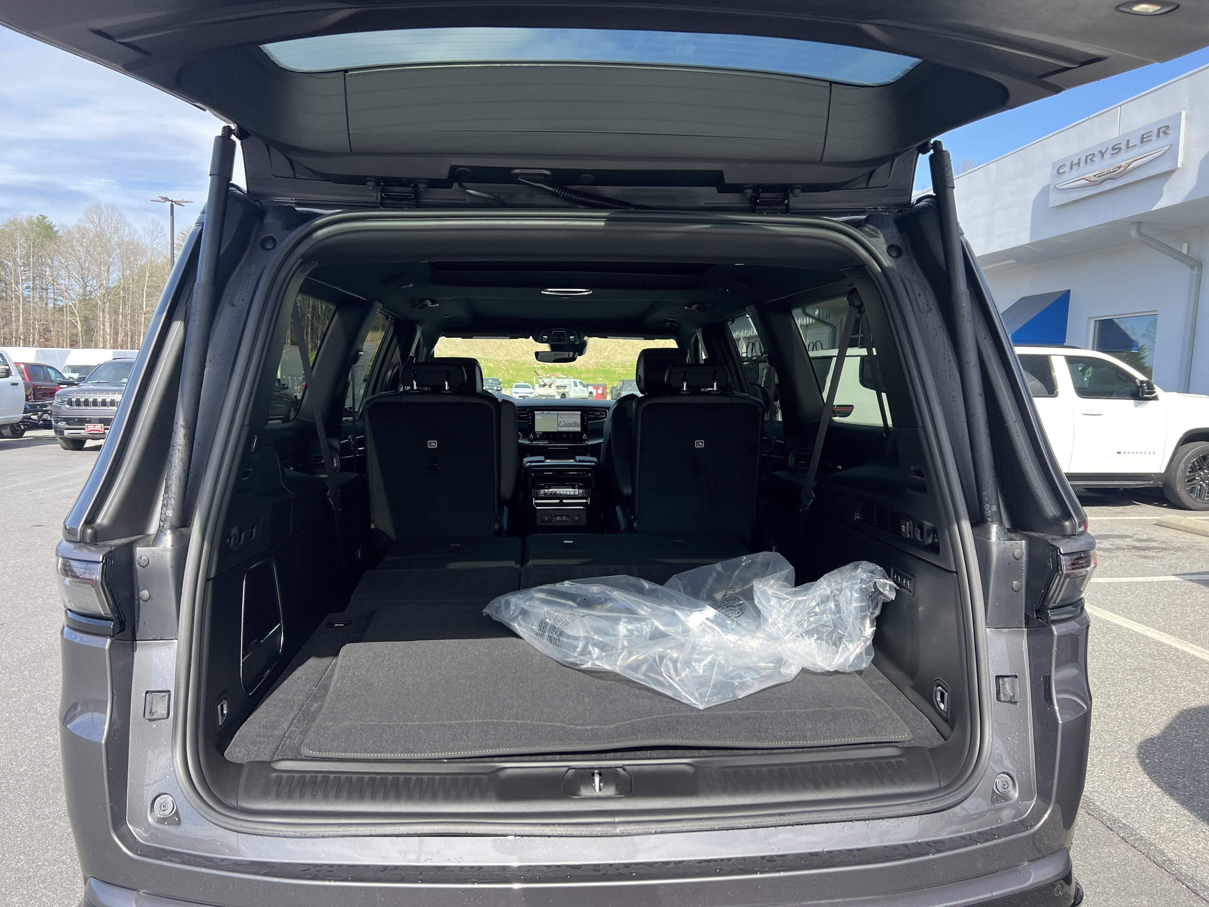 2026 Jeep Grand Wagoneer L Limited Reserve