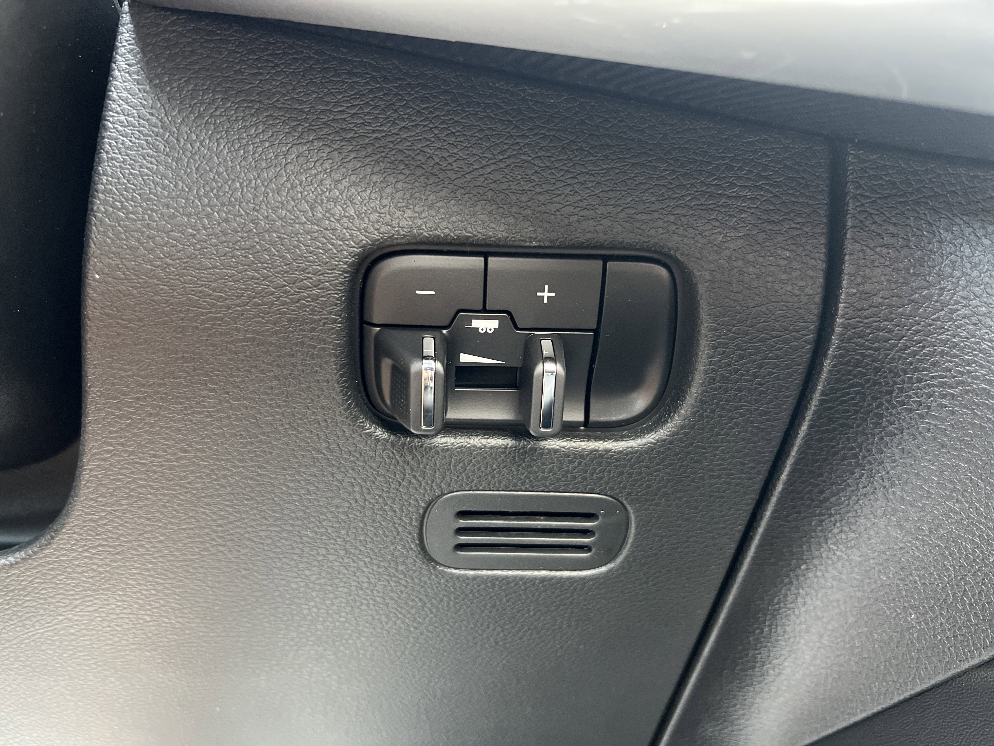 2026 Jeep Grand Wagoneer L Limited Reserve