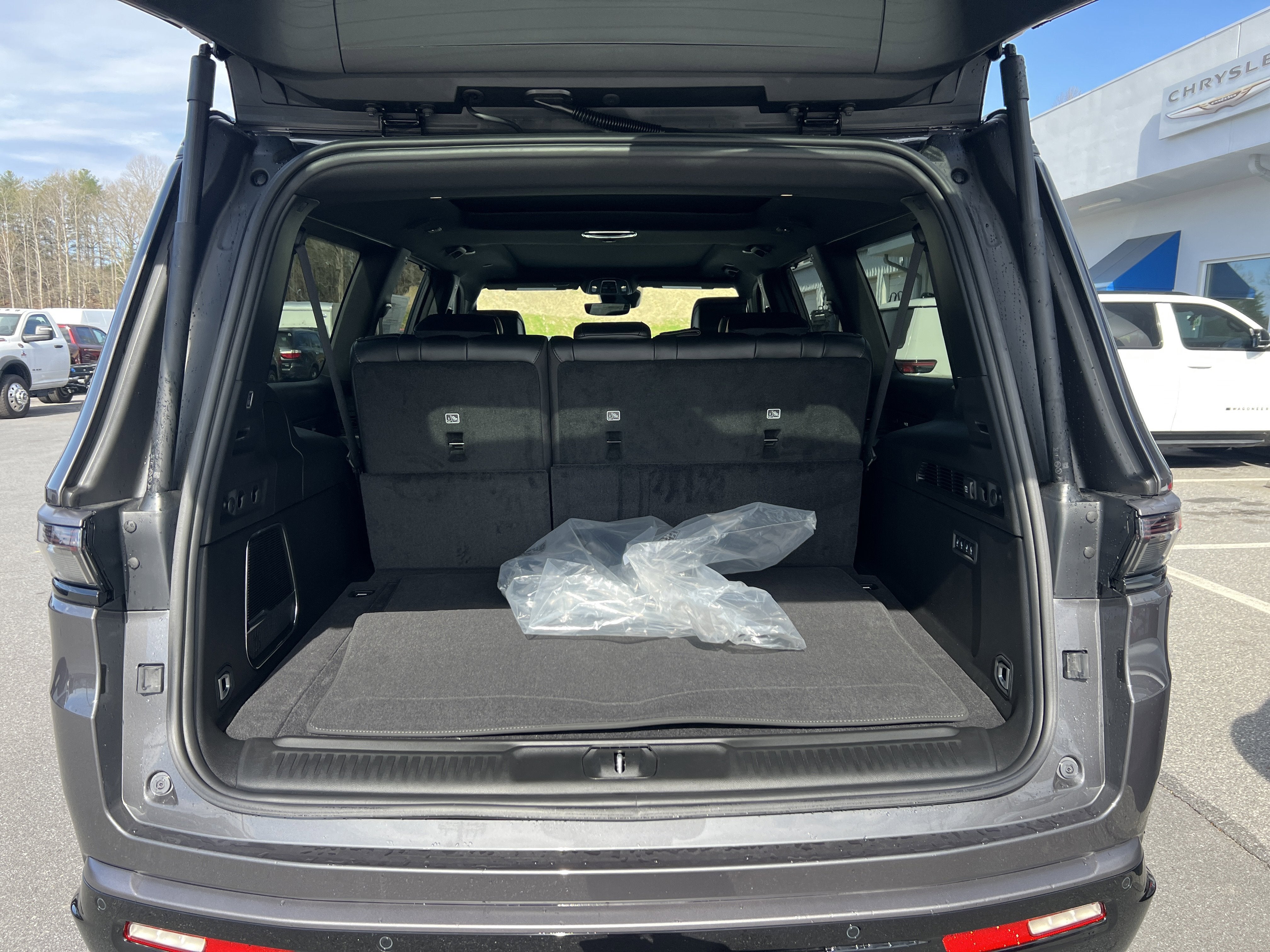 2026 Jeep Grand Wagoneer L Limited Reserve