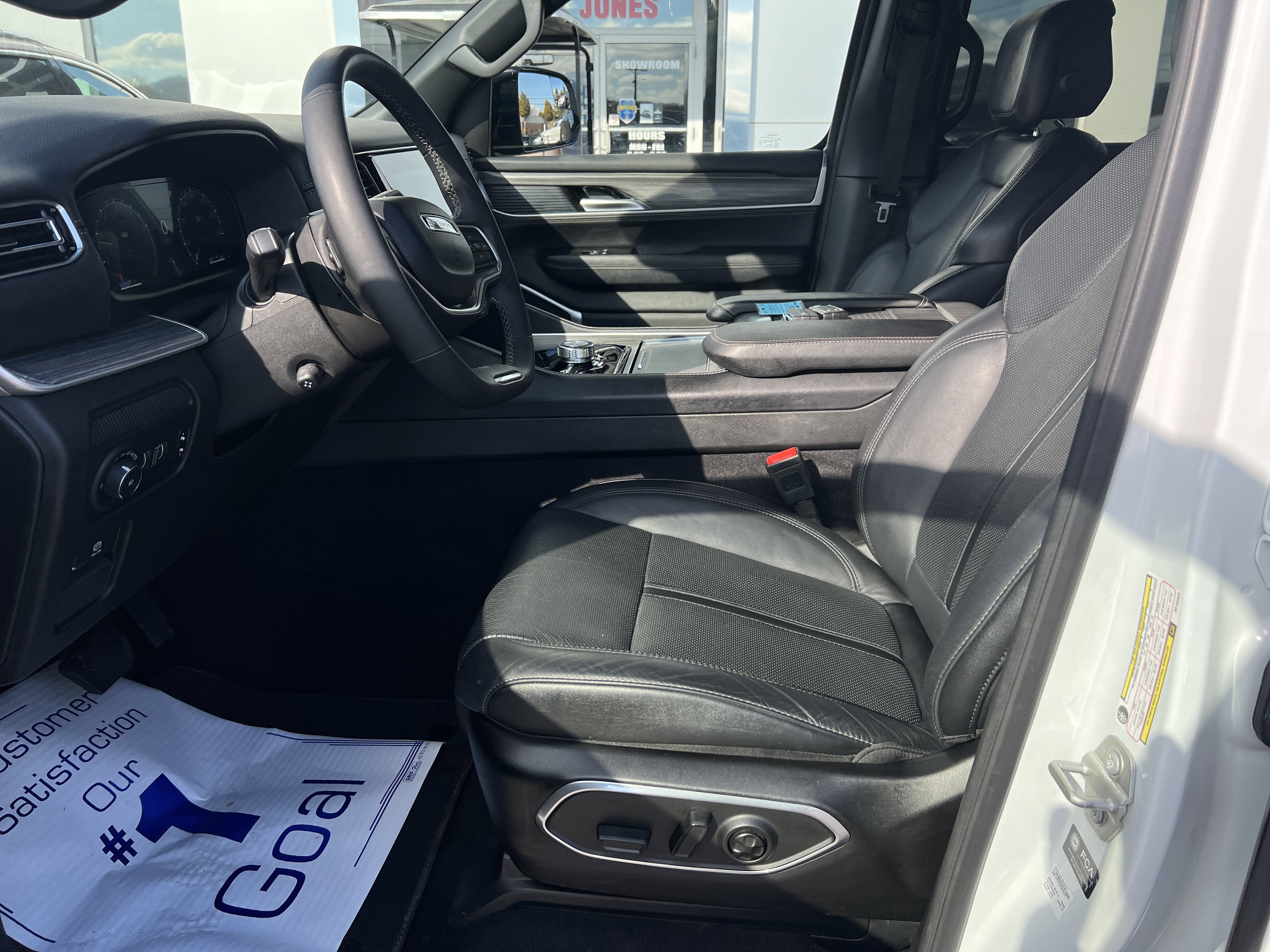 2024 Jeep Wagoneer L Series II