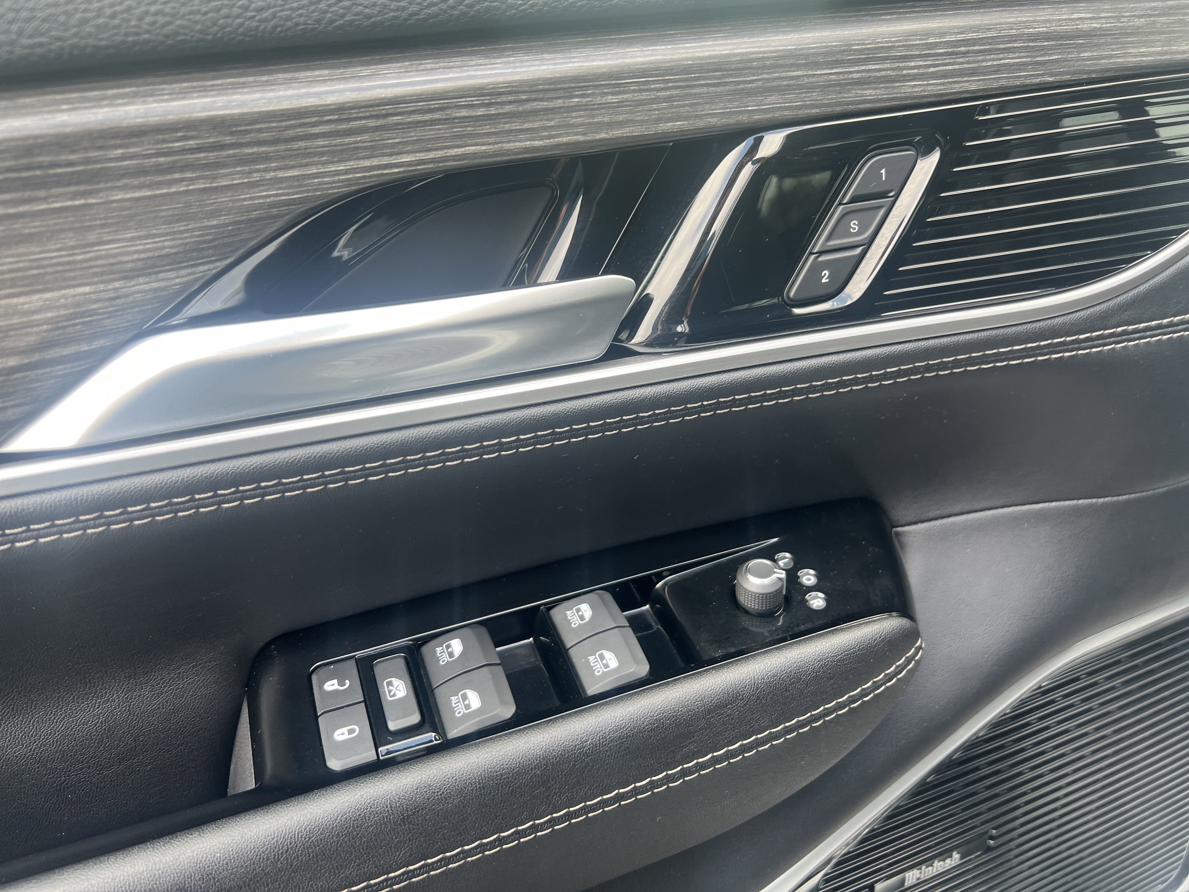 2024 Jeep Wagoneer L Series III