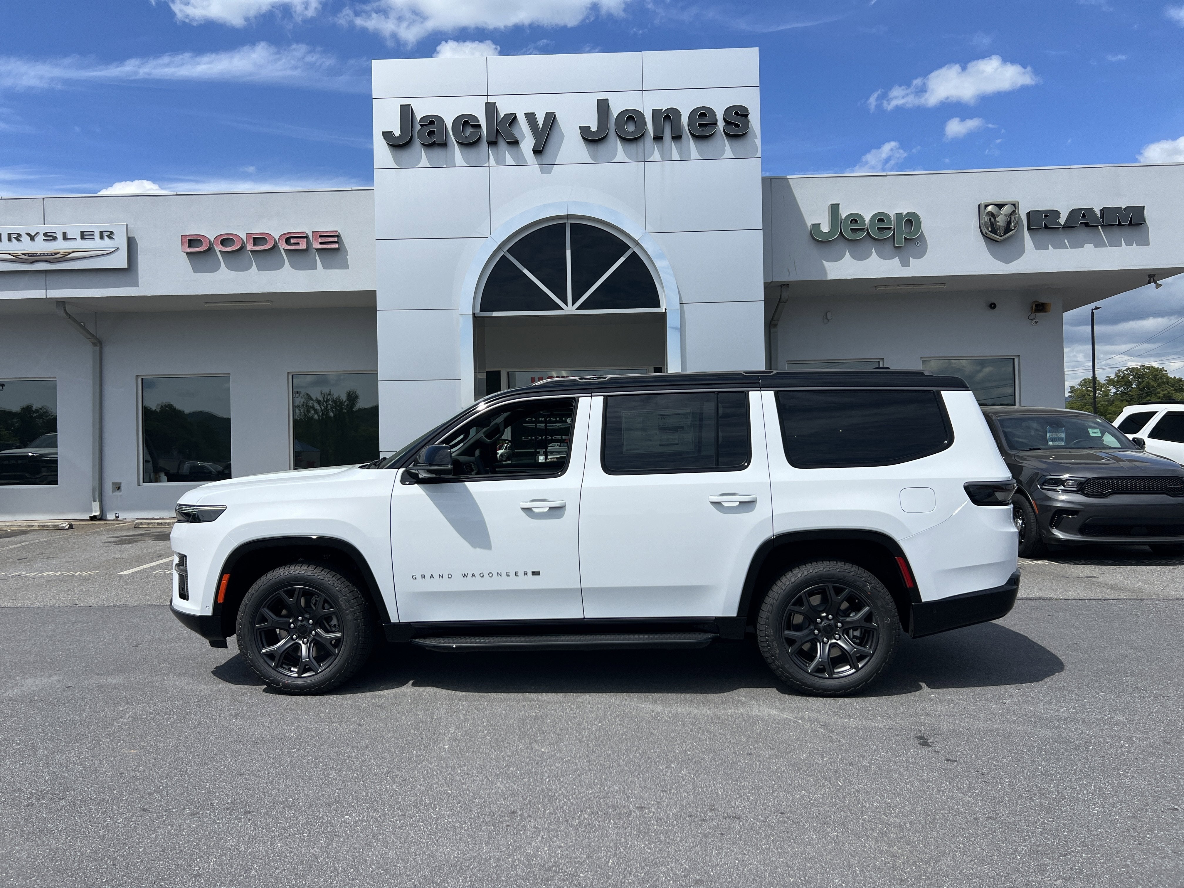 2026 Jeep Grand Wagoneer Upland