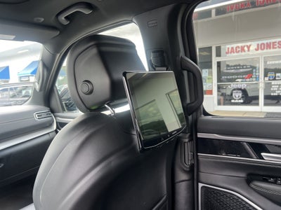 2025 Jeep Wagoneer Series II Carbide