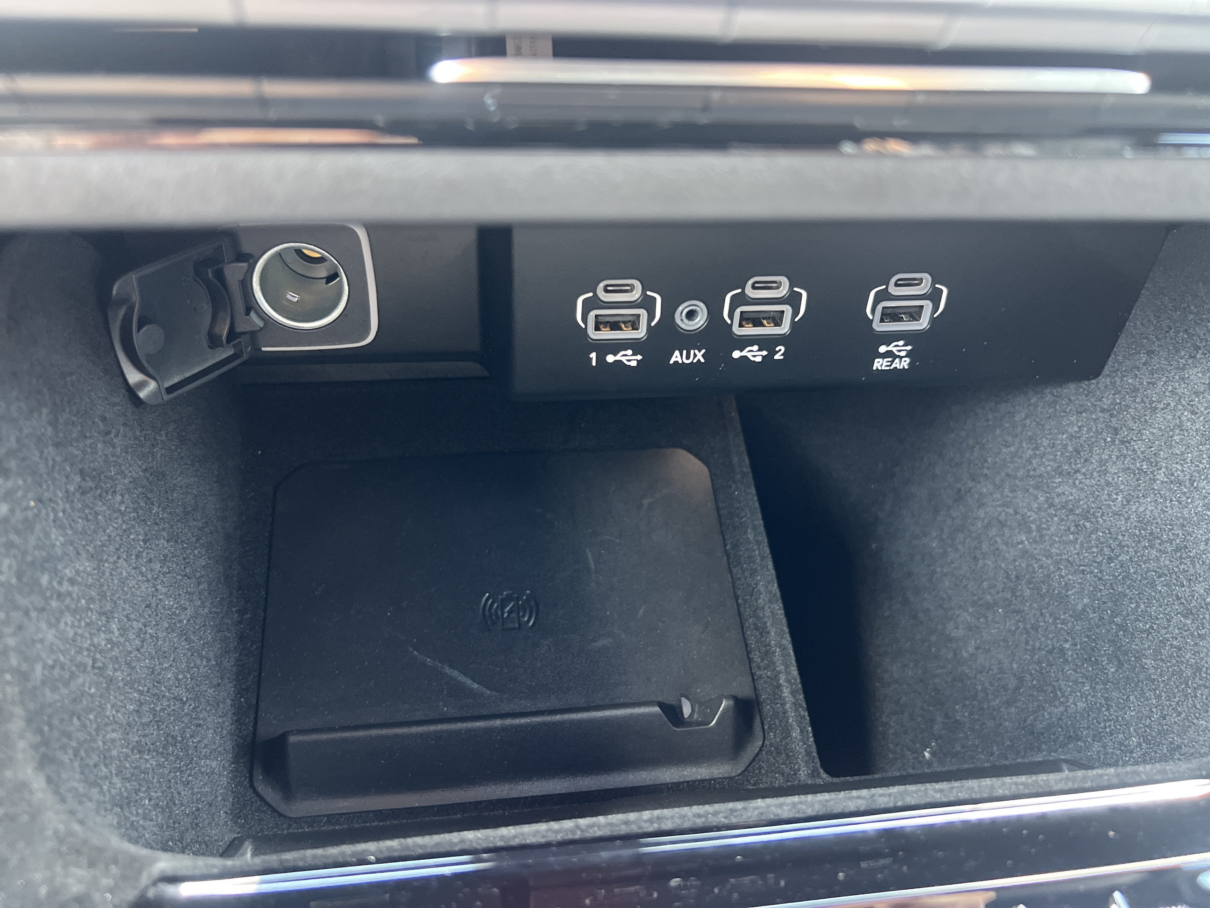 2025 Jeep Wagoneer Series II Carbide