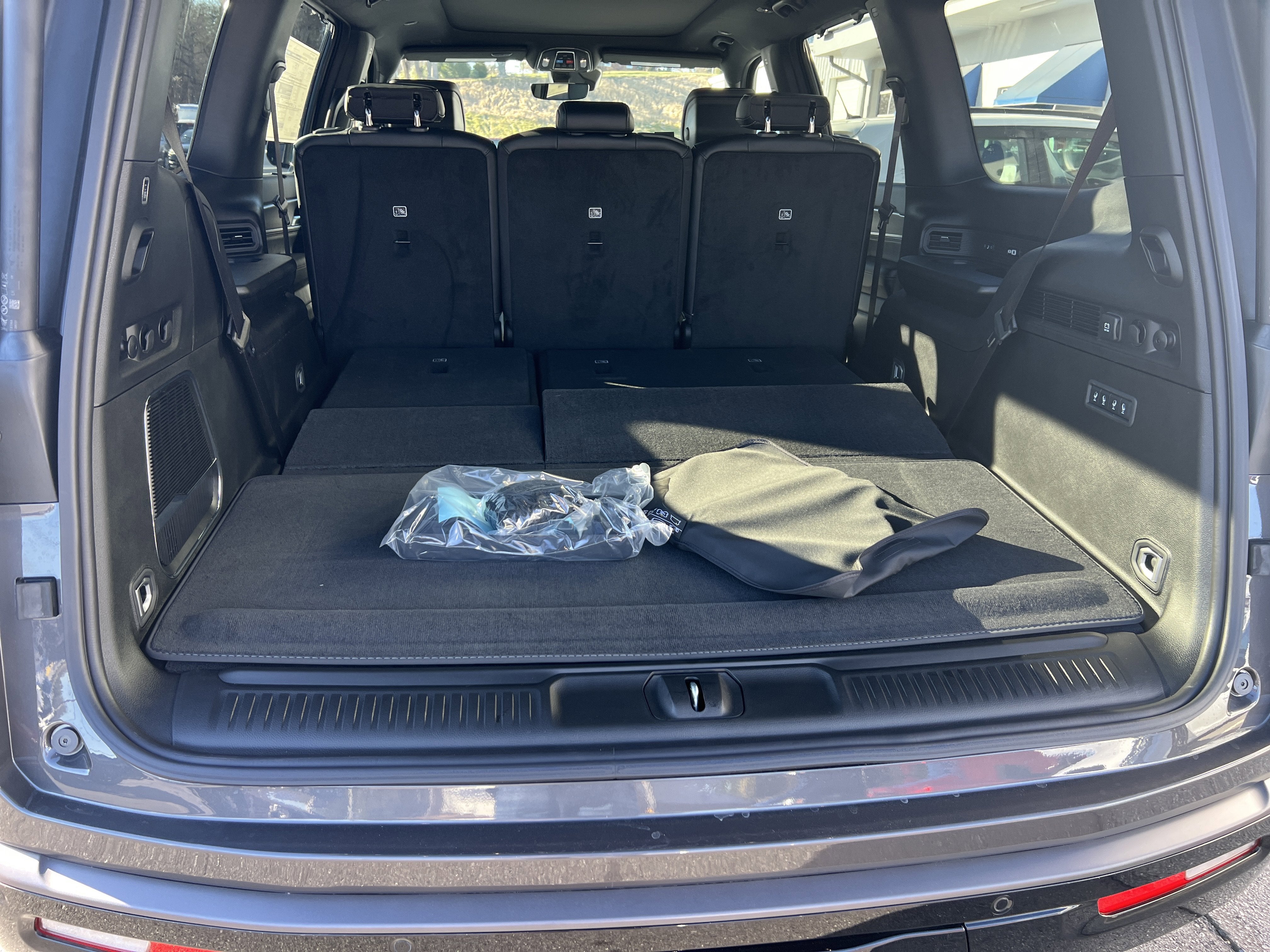 2026 Jeep Grand Wagoneer Limited Reserve