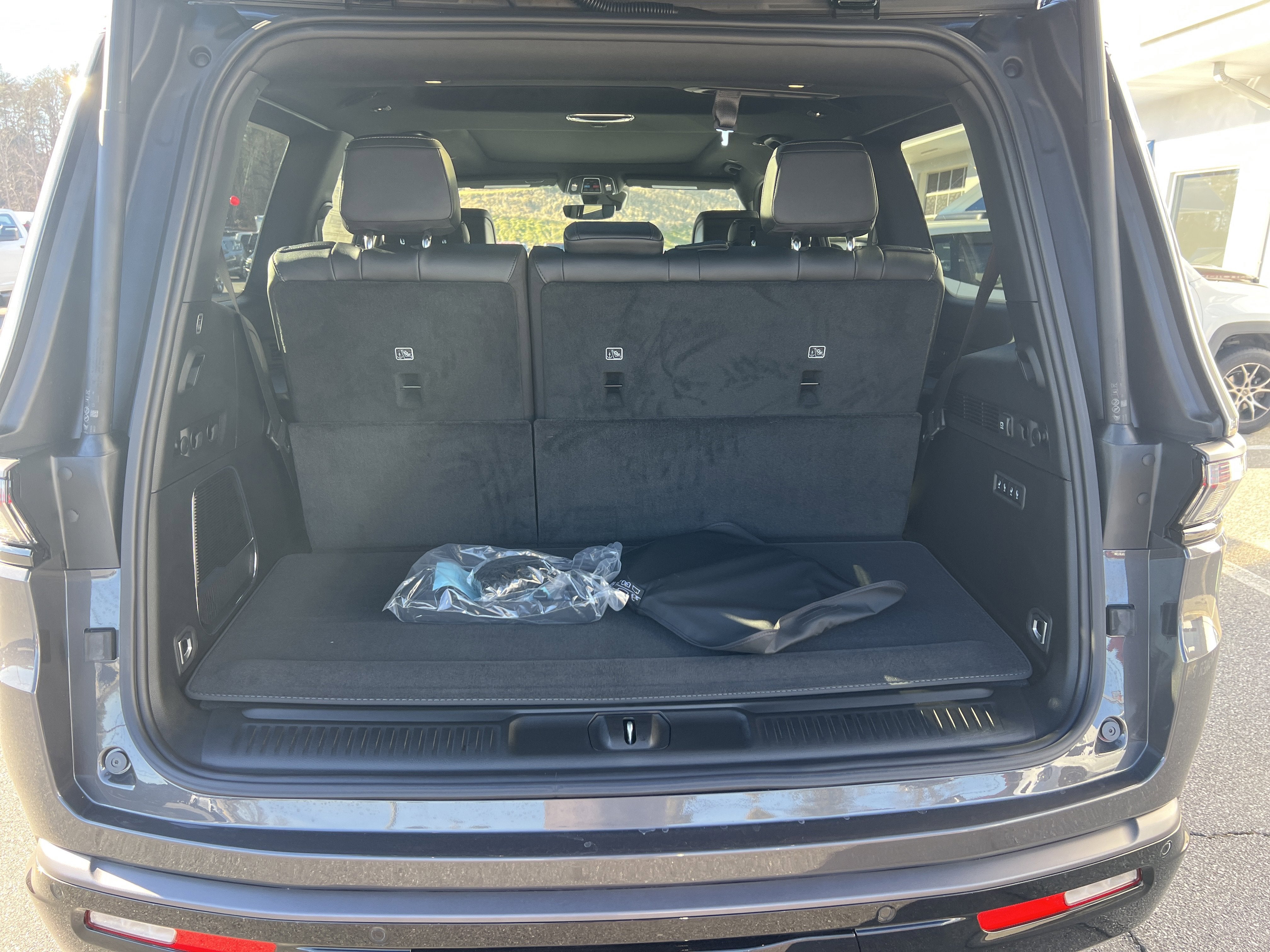 2026 Jeep Grand Wagoneer Limited Reserve