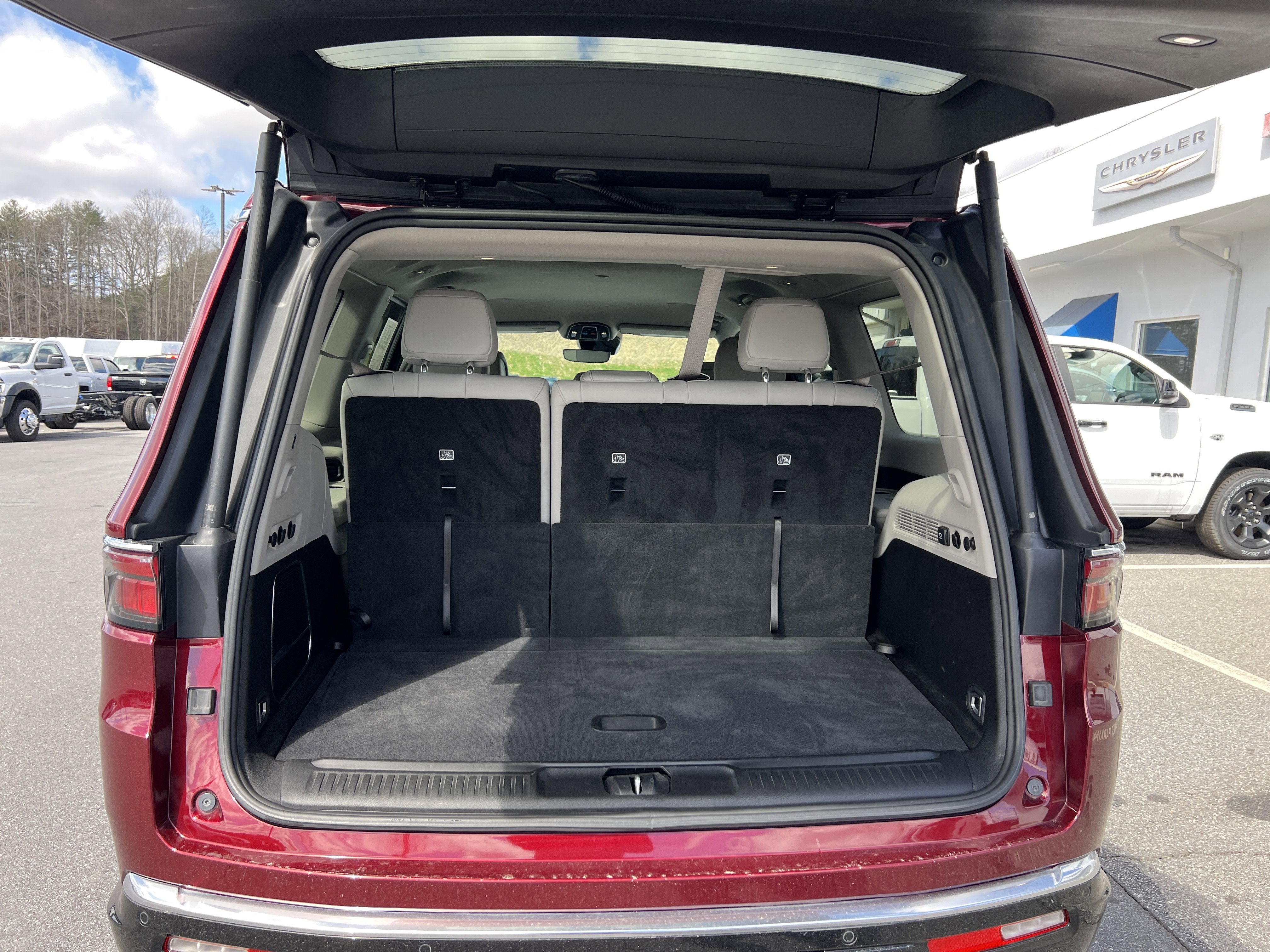 2023 Jeep Wagoneer Series II