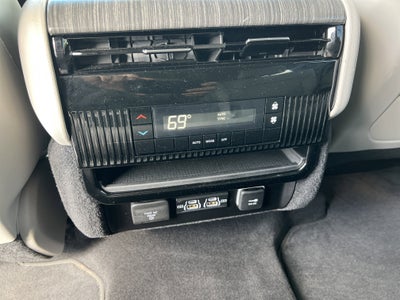 2023 Jeep Wagoneer Series II