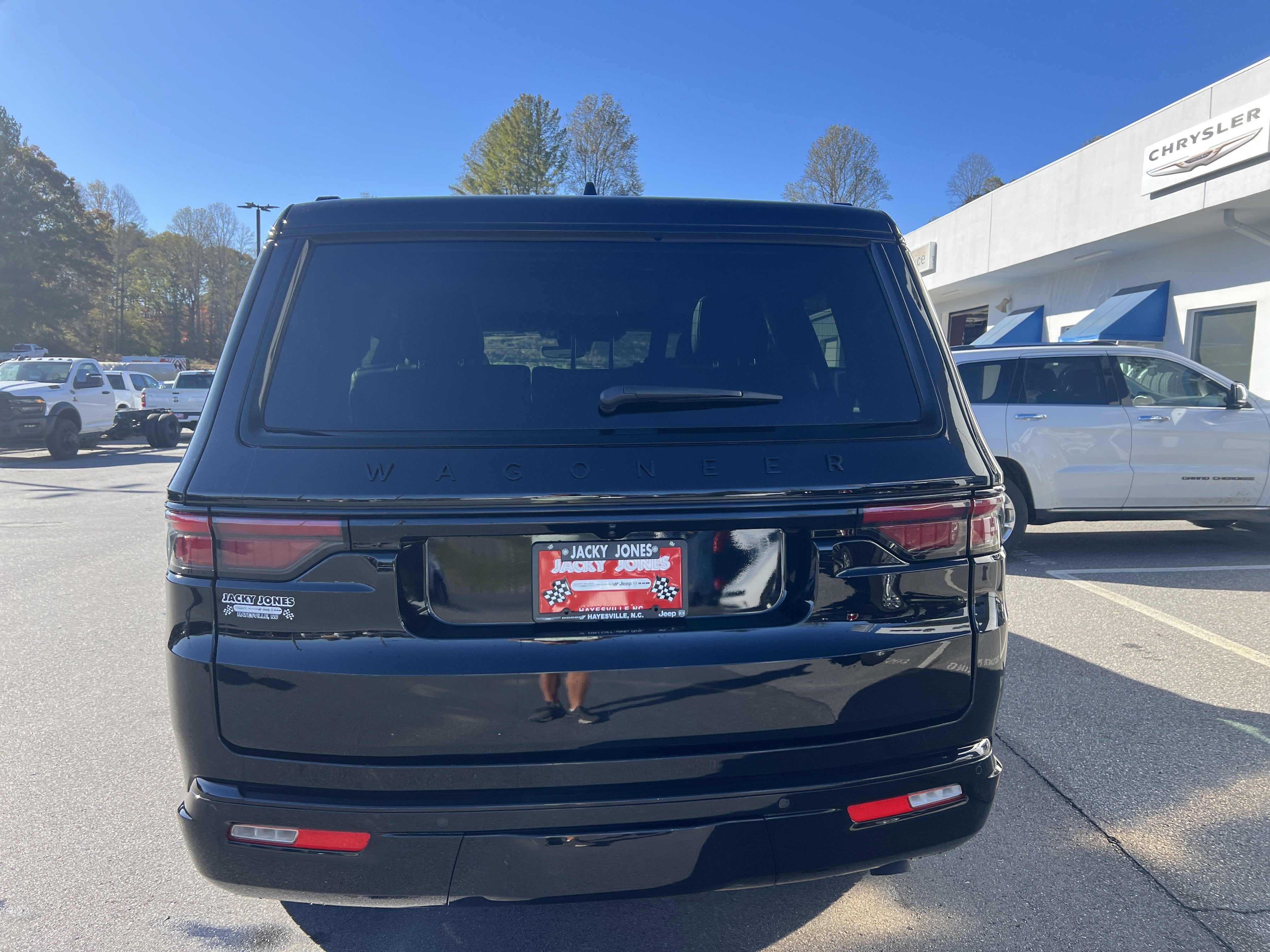 2025 Jeep Wagoneer Series II Carbide