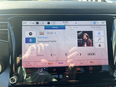 2025 Jeep Wagoneer Series II Carbide