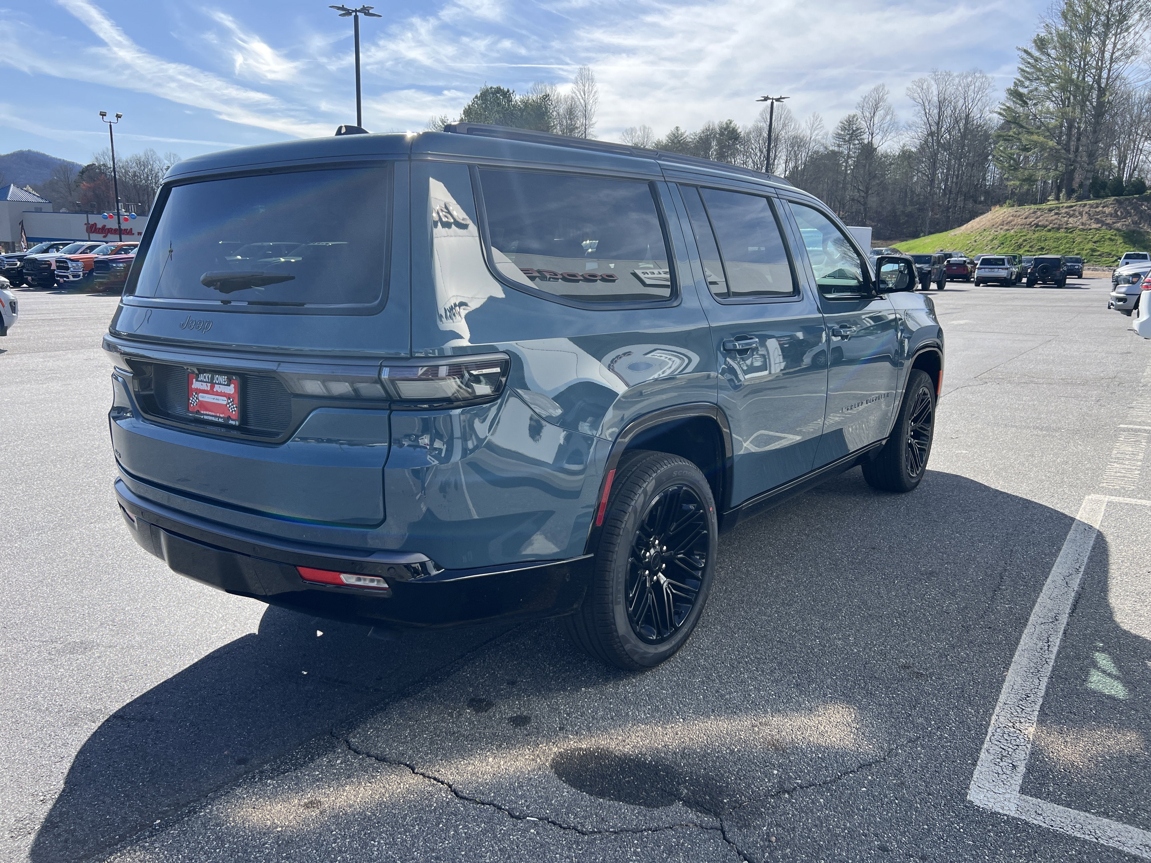 2026 Jeep Grand Wagoneer Limited Reserve