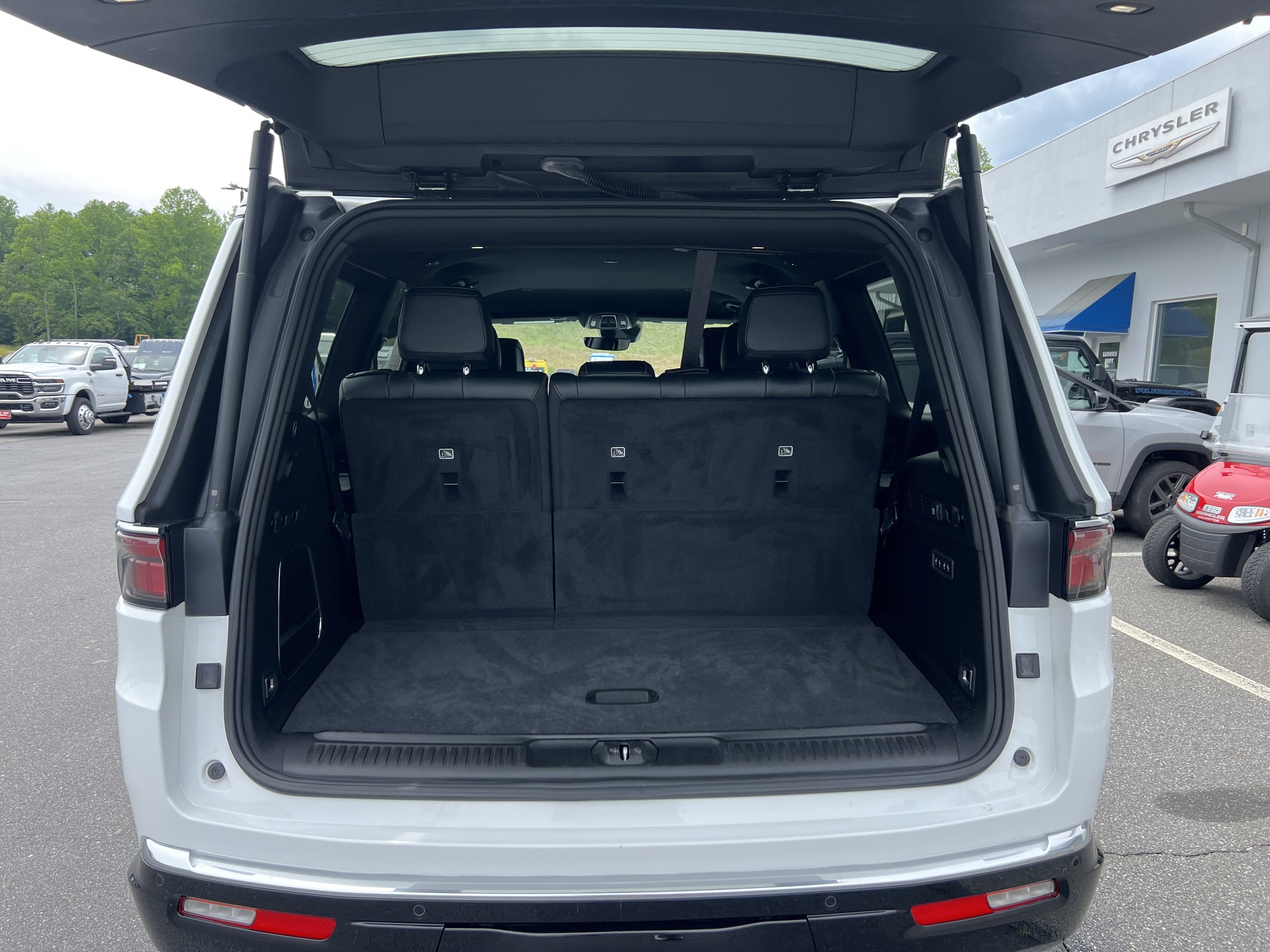 2023 Jeep Wagoneer Series III