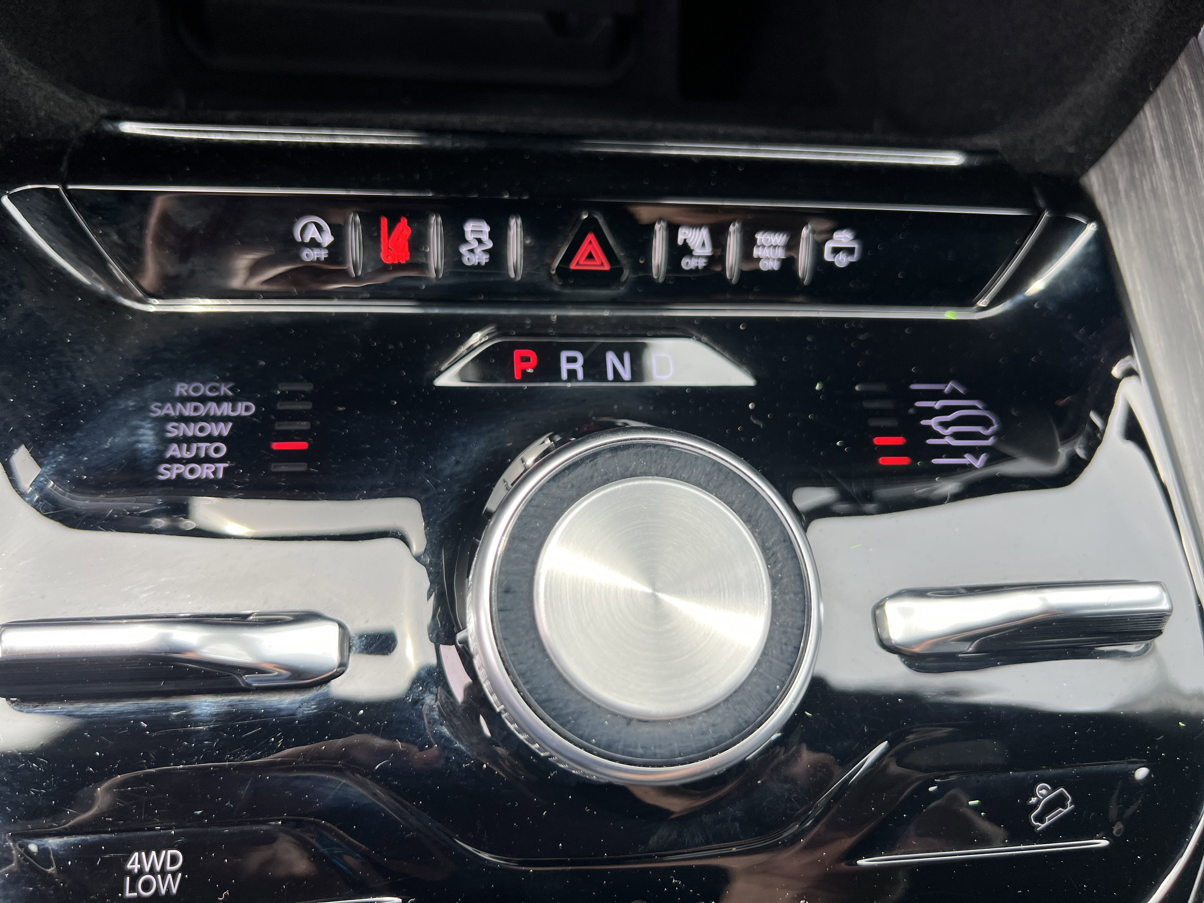 2023 Jeep Wagoneer Series III