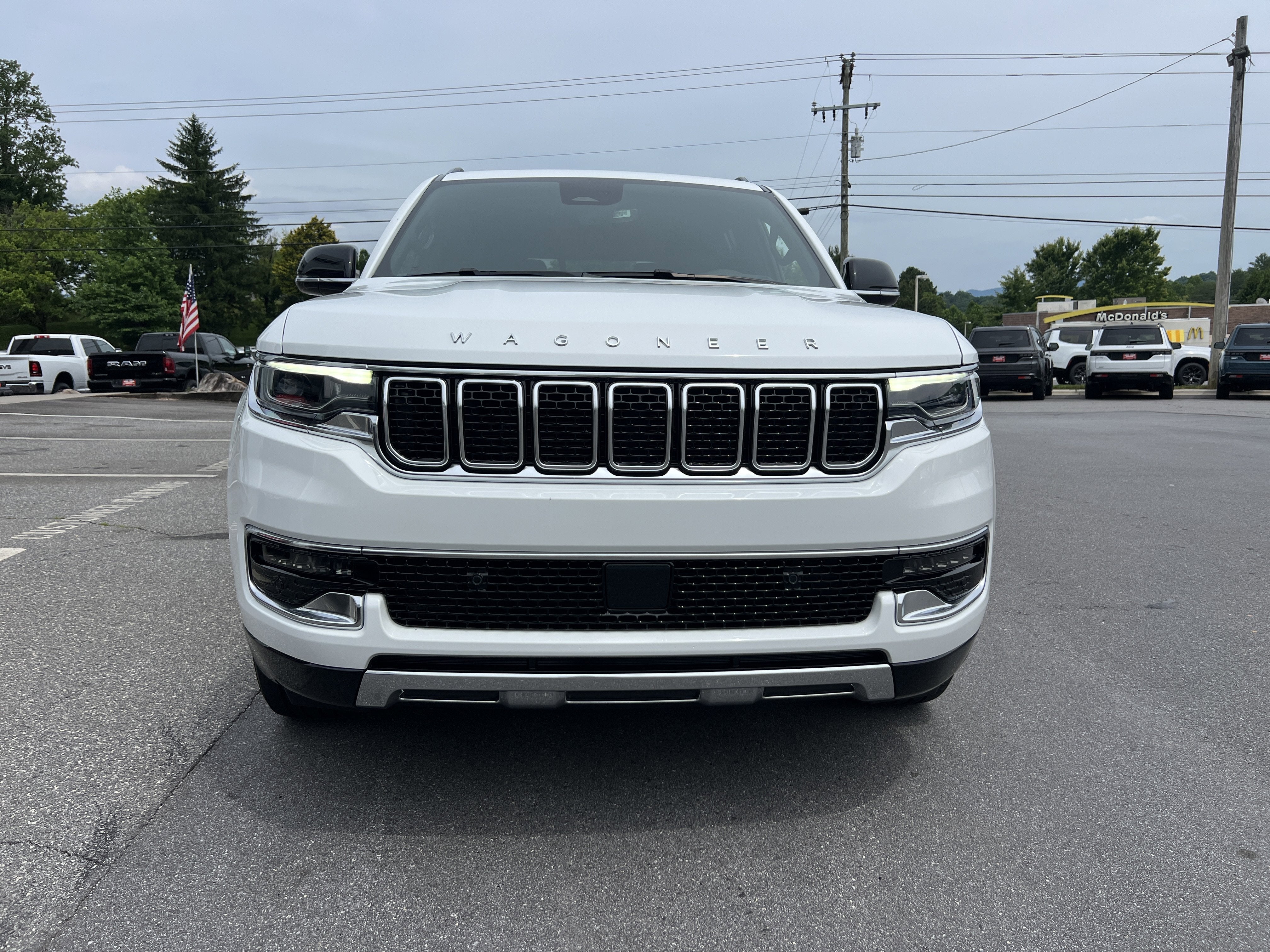 2023 Jeep Wagoneer Series III