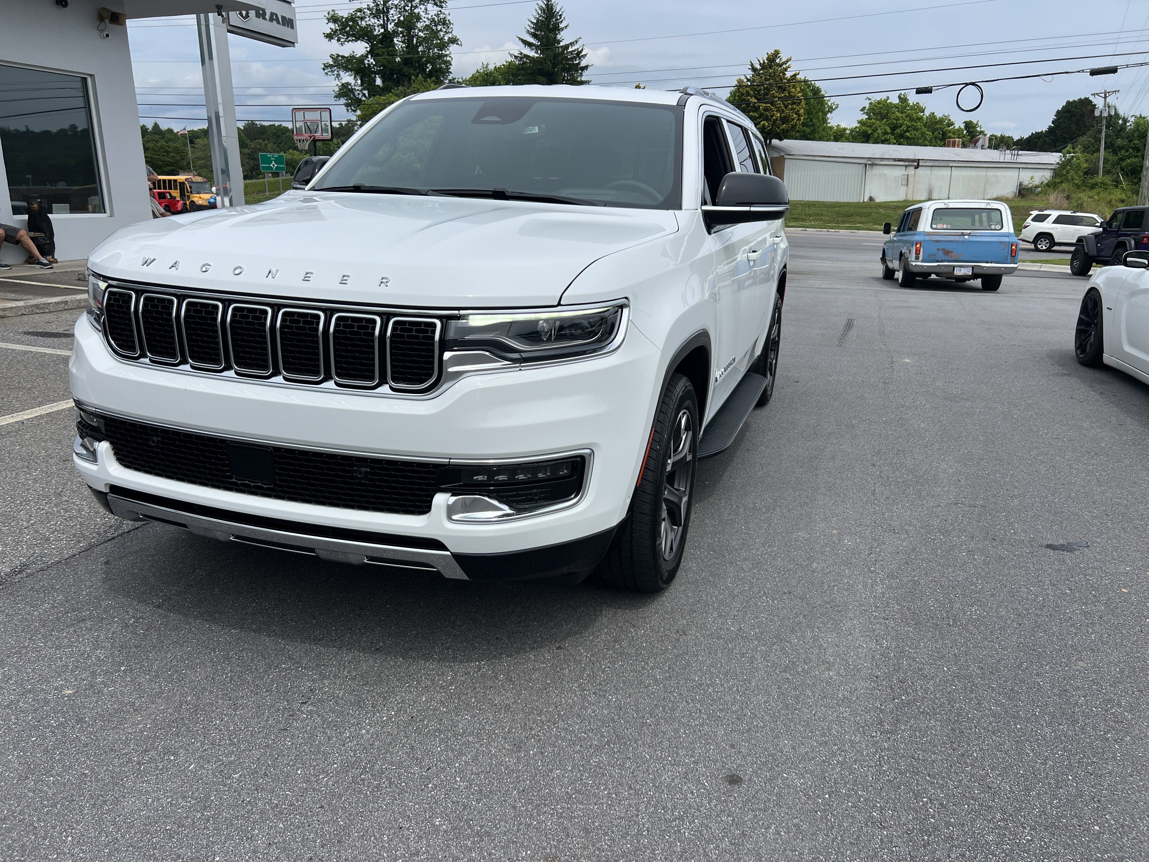 2023 Jeep Wagoneer Series III