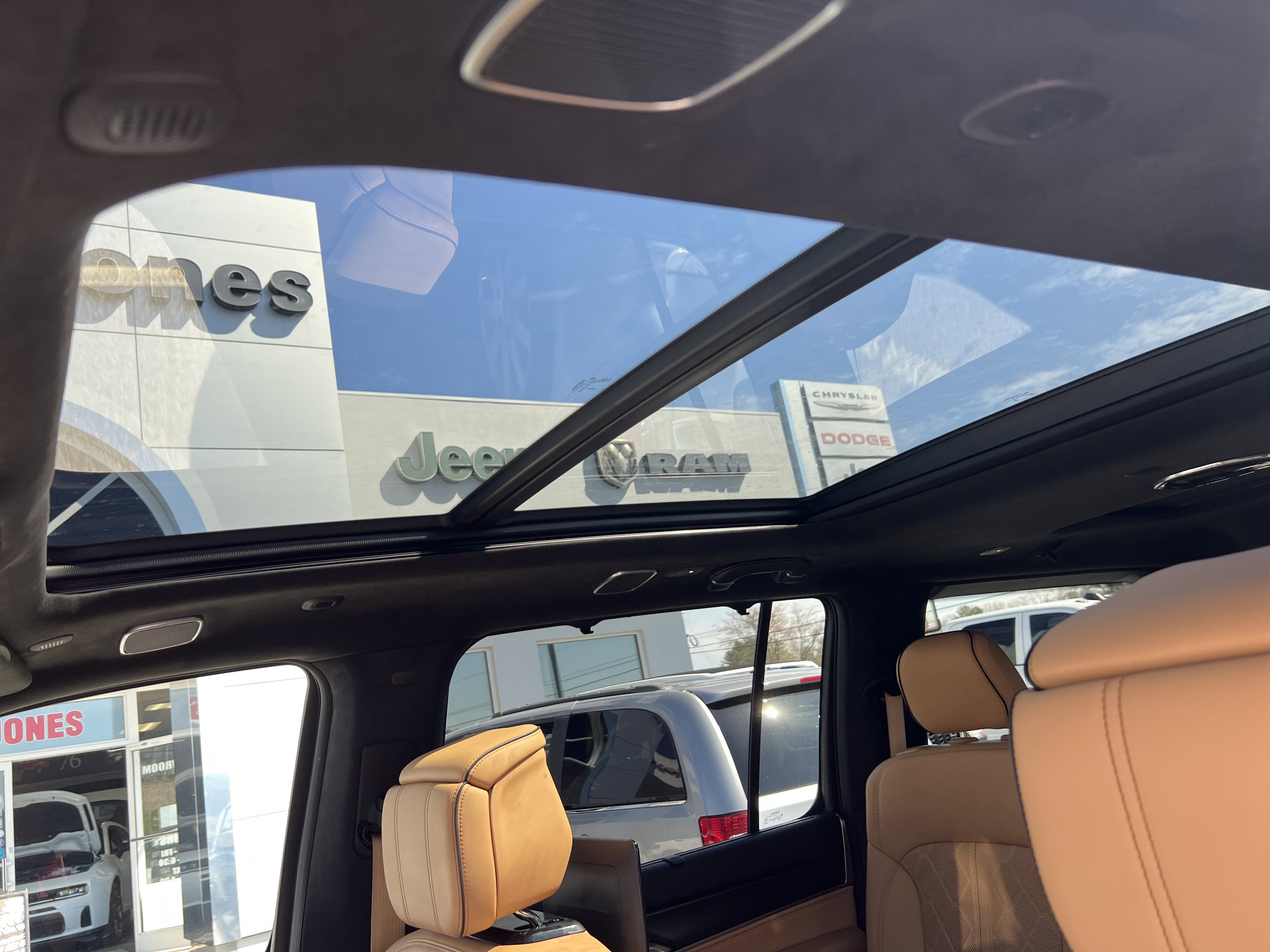 2025 Jeep Grand Wagoneer Series III Obsidian