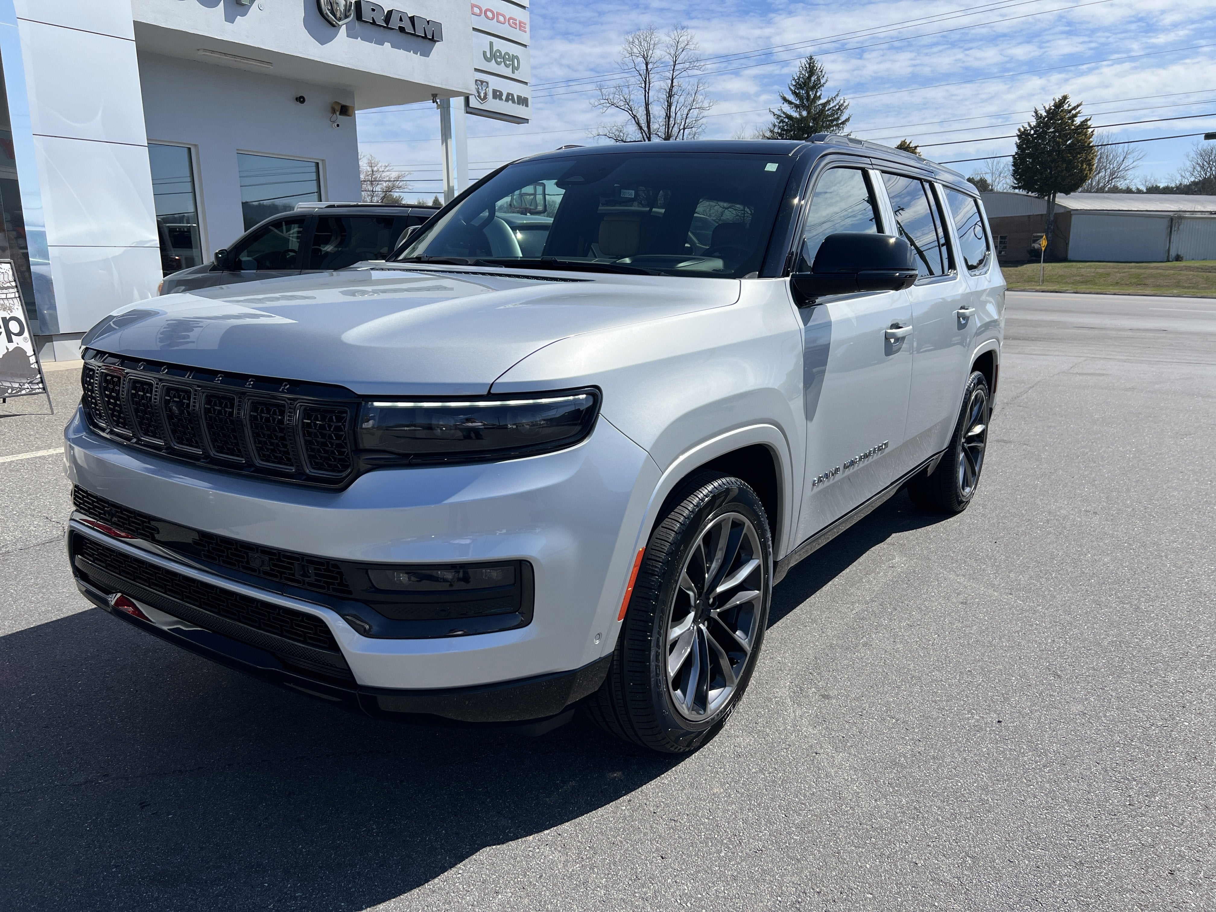 2025 Jeep Grand Wagoneer Series III Obsidian