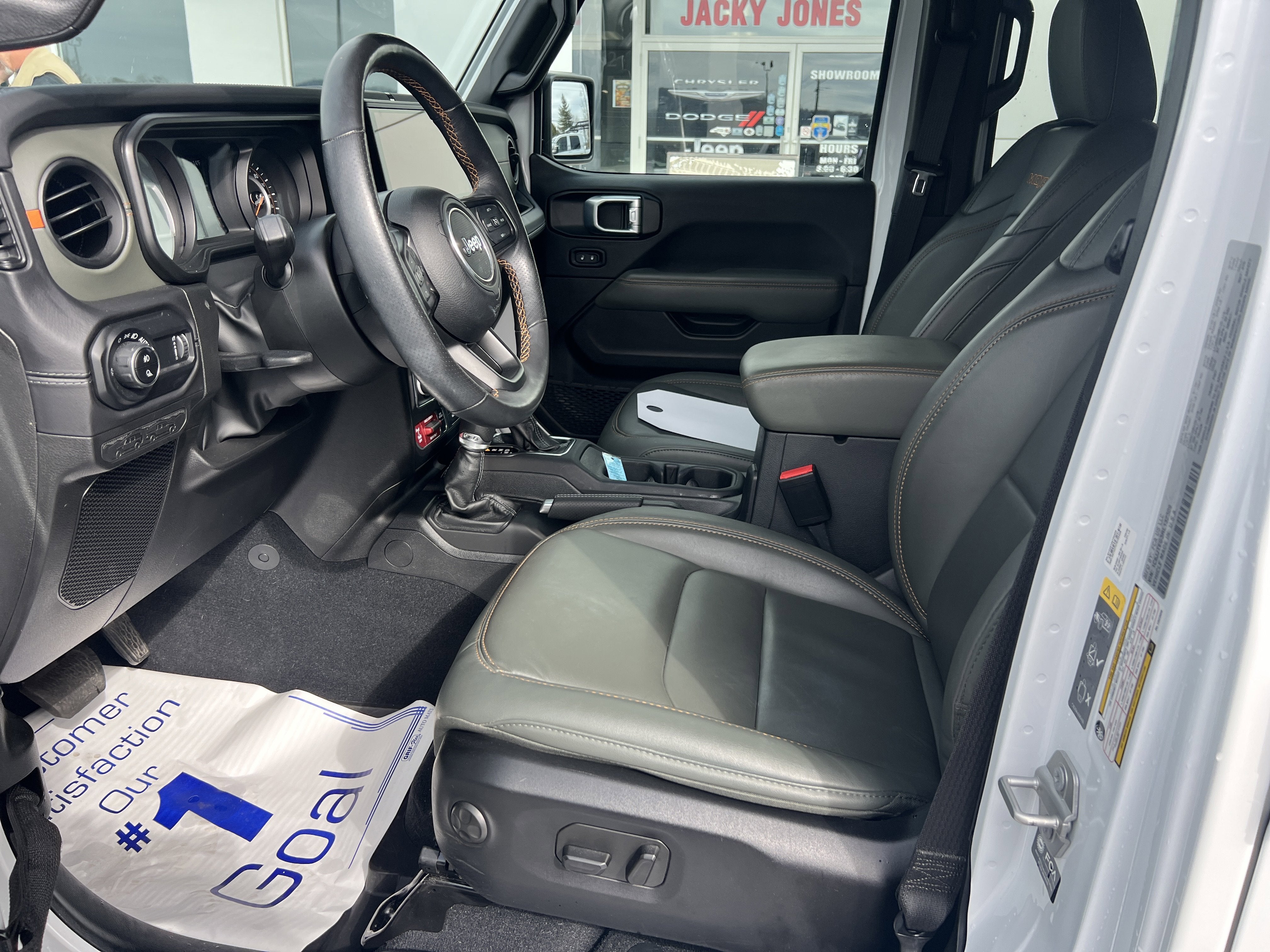 2024 Jeep Gladiator Mojave X