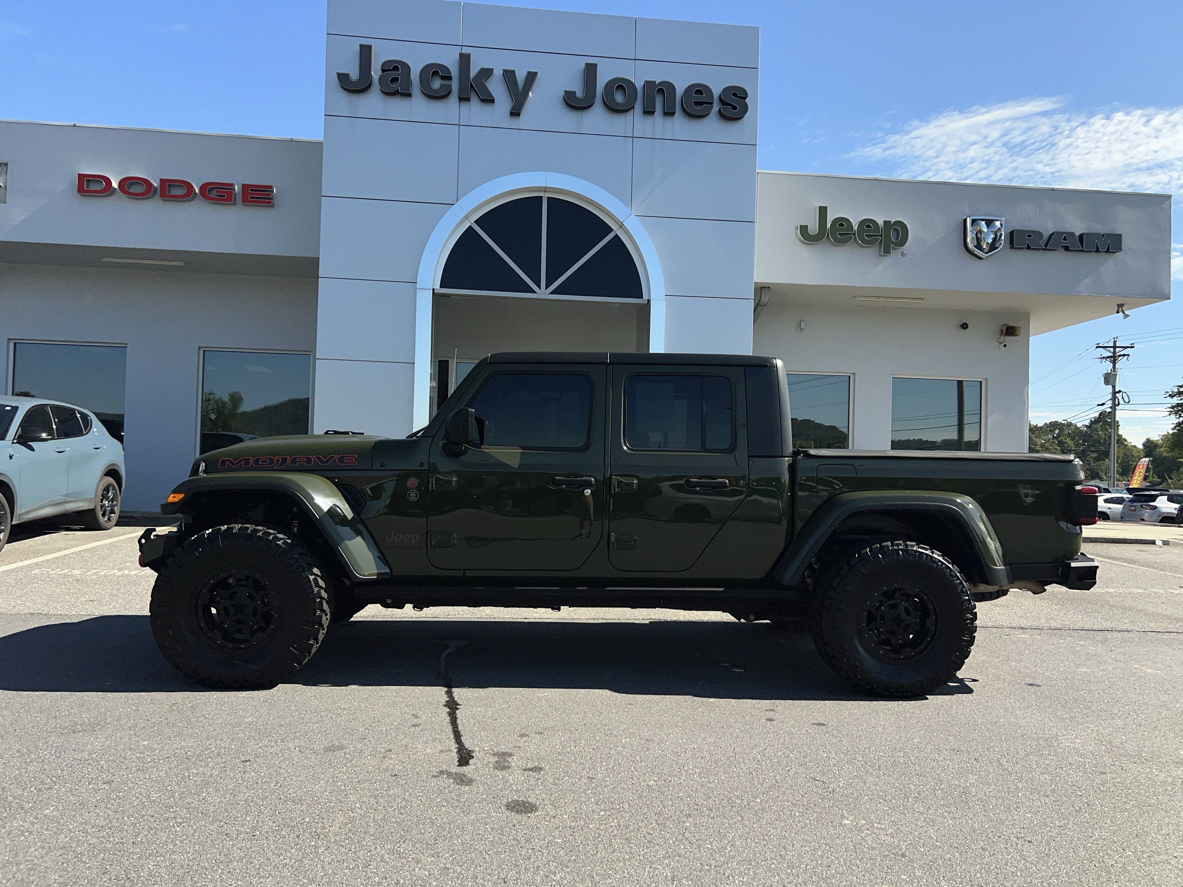 2023 Jeep Gladiator Mojave