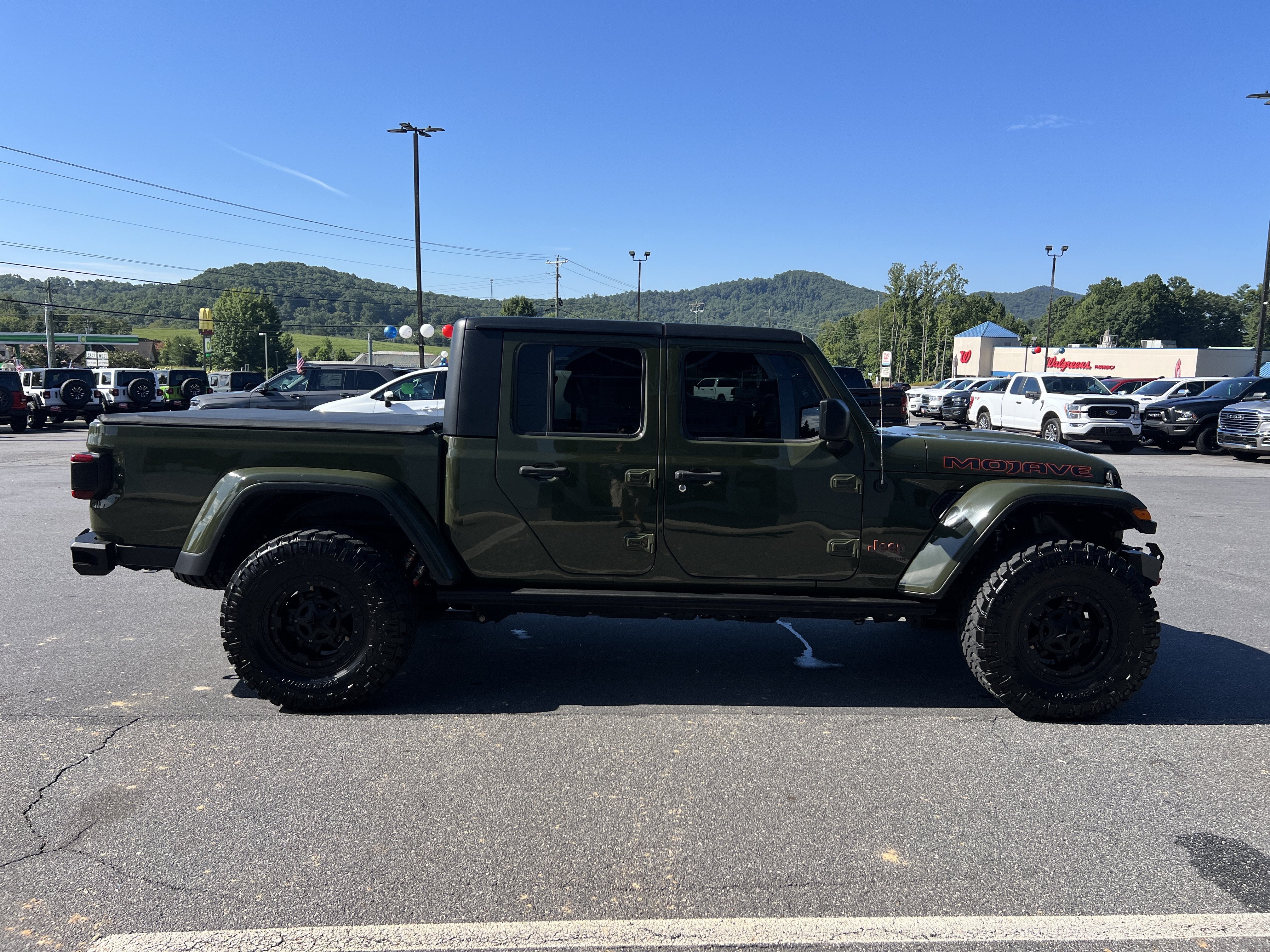 2023 Jeep Gladiator Mojave
