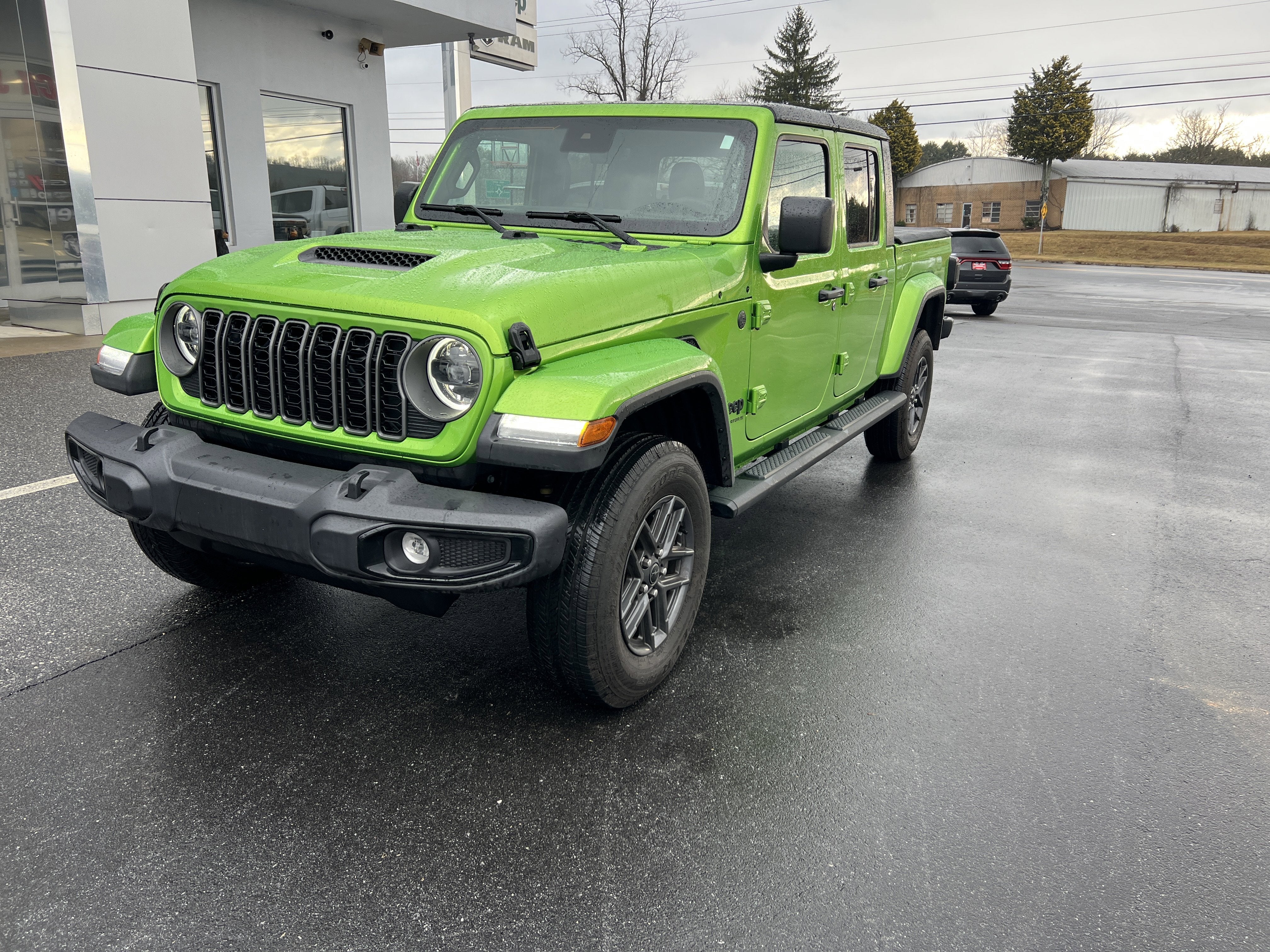 2025 Jeep Gladiator Sport S