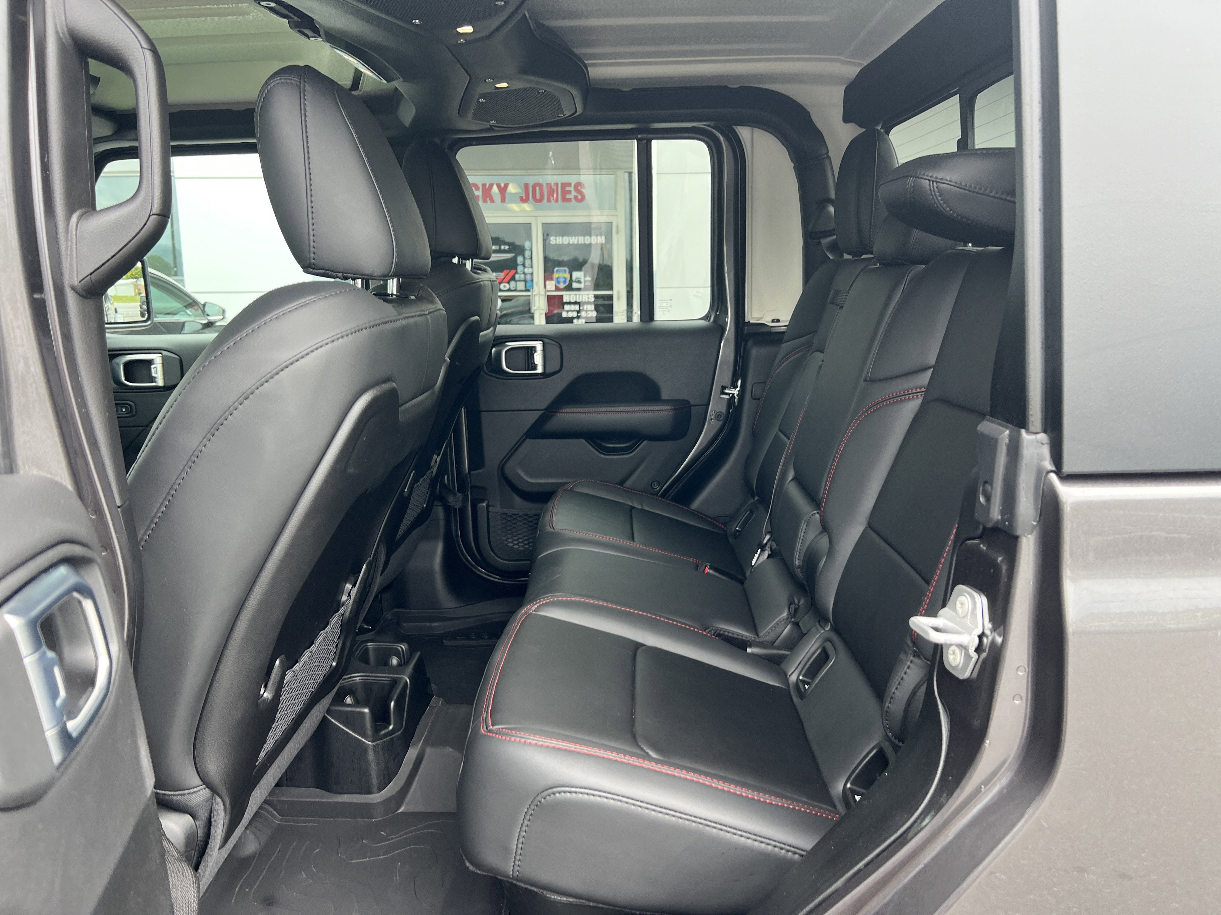 2026 Jeep Gladiator Shadow Ops