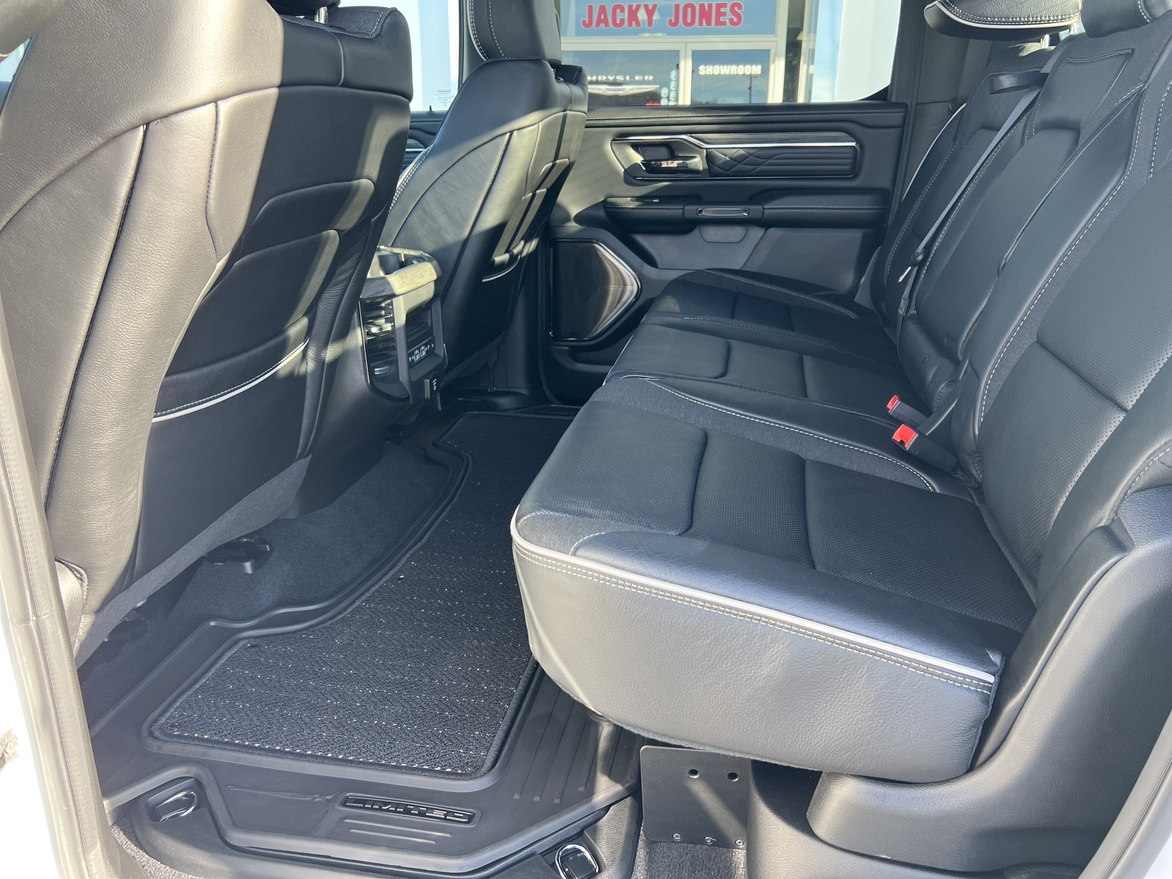 2025 RAM 1500 Limited