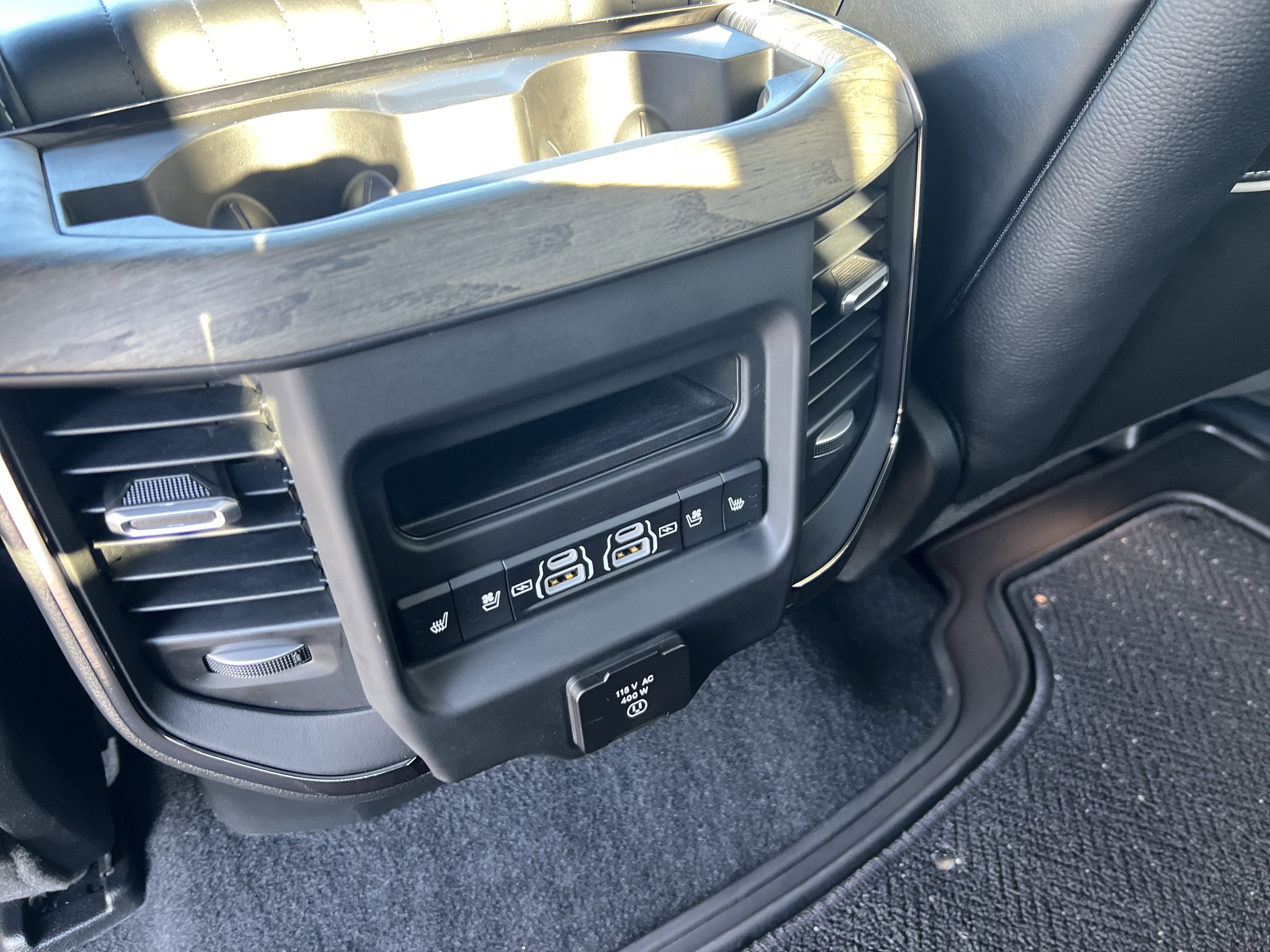 2025 RAM 1500 Limited