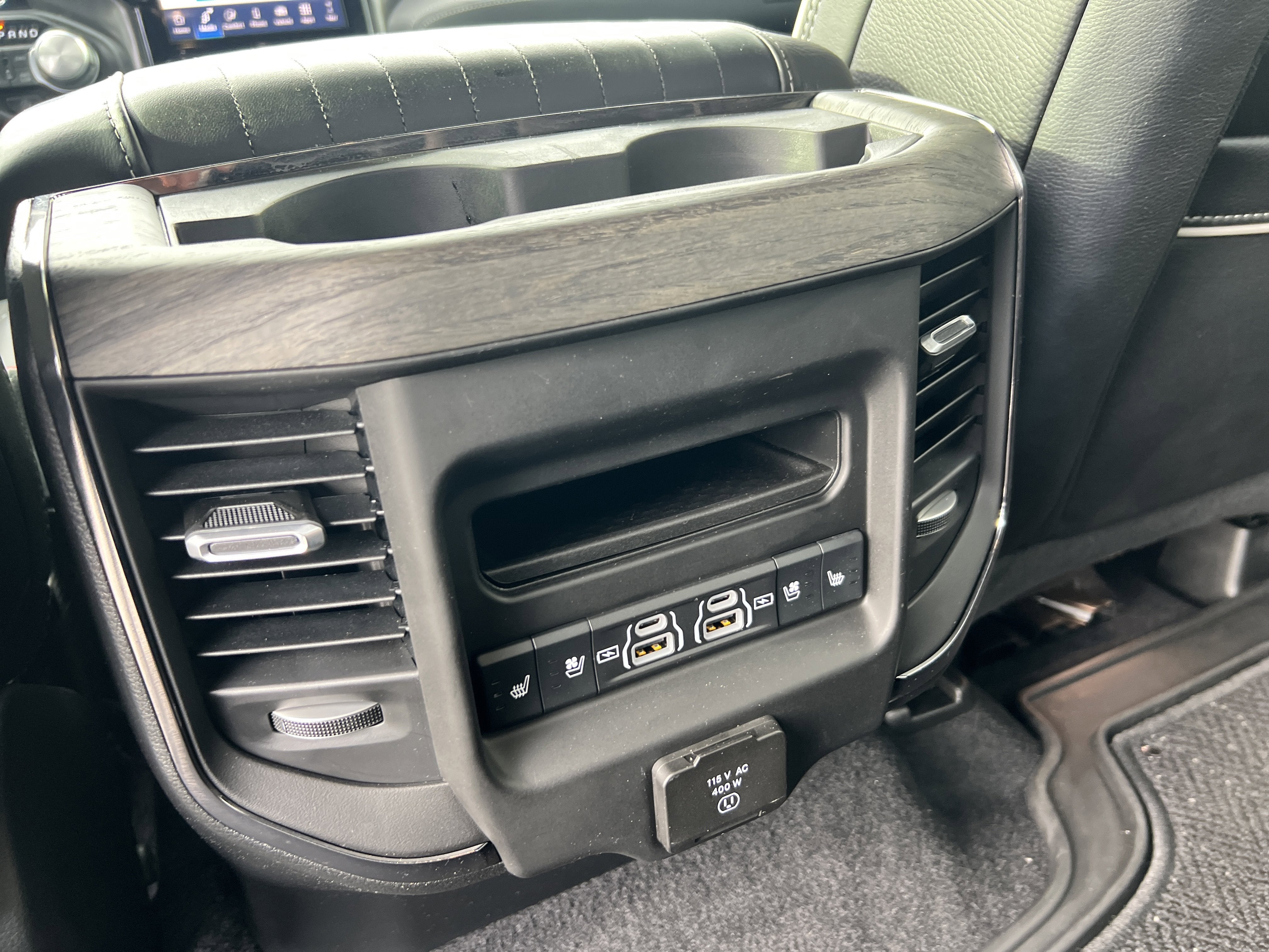 2025 RAM 1500 Limited