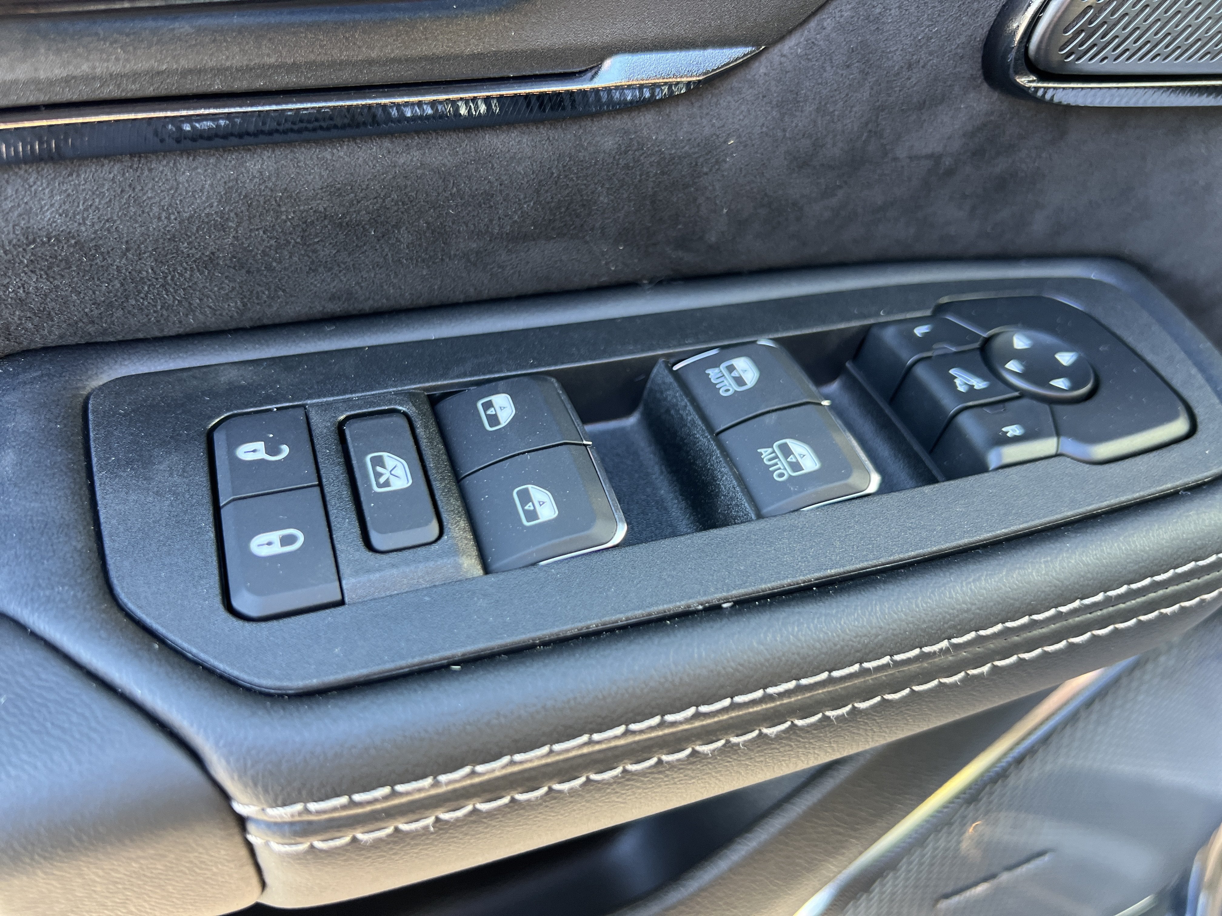 2027 RAM 1500 RHO