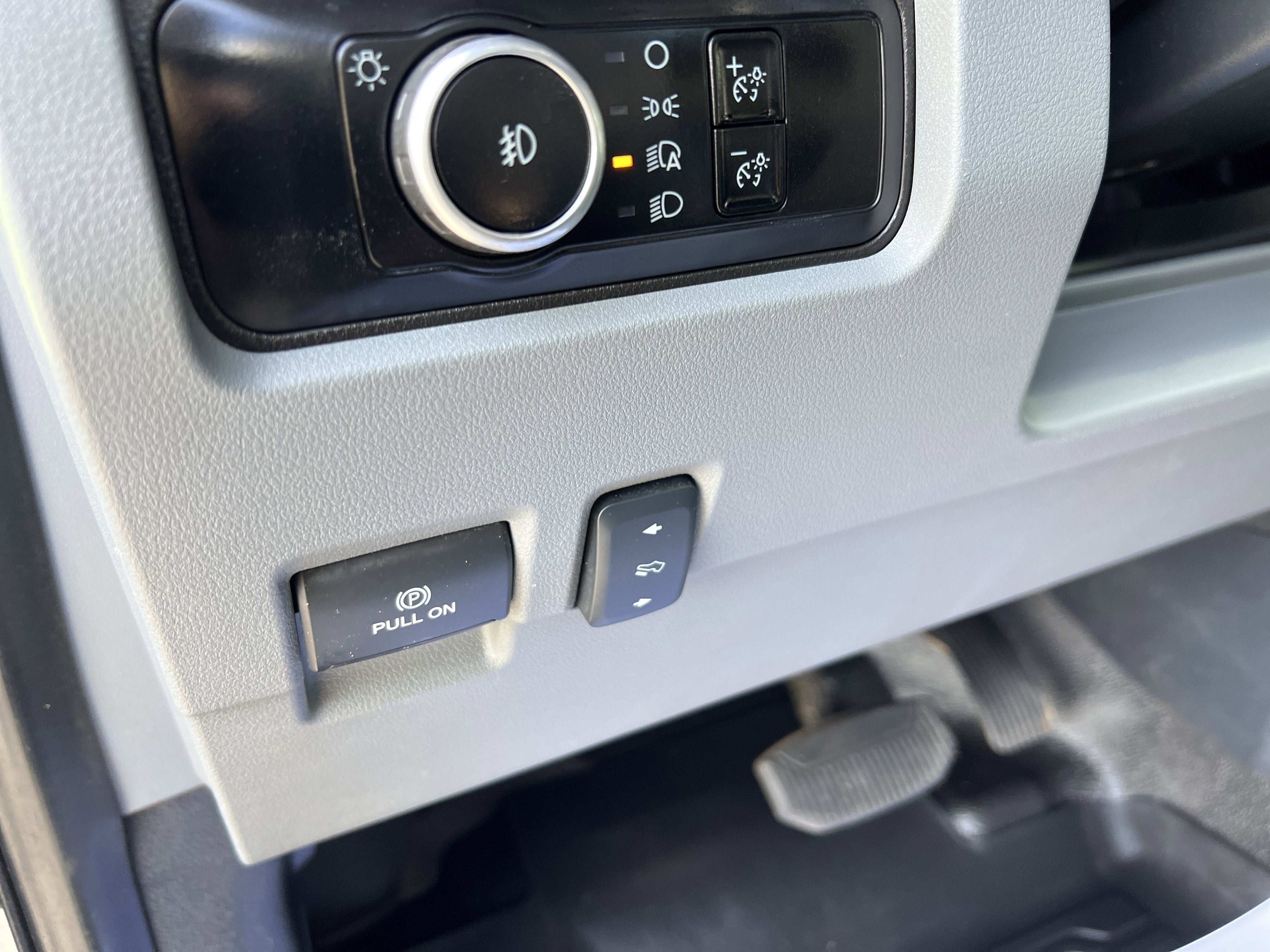 2024 Ford Super Duty F-450 DRW XLT