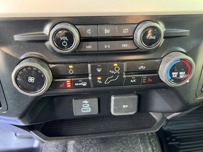 2024 Ford Super Duty F-450 DRW XLT