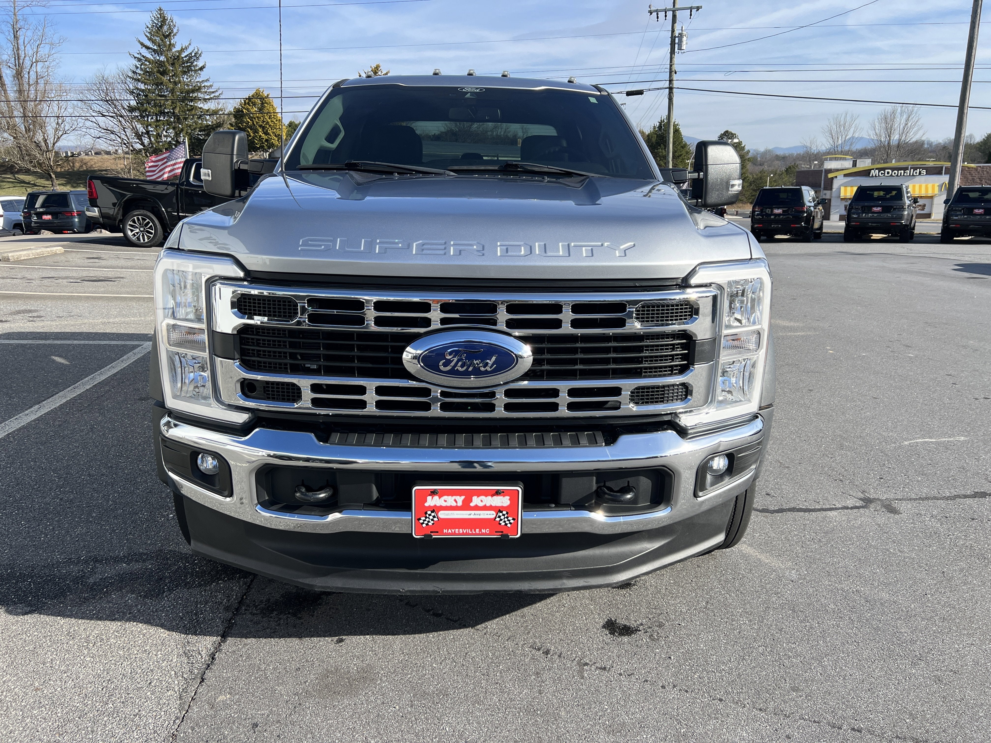 2024 Ford Super Duty F-450 DRW XLT